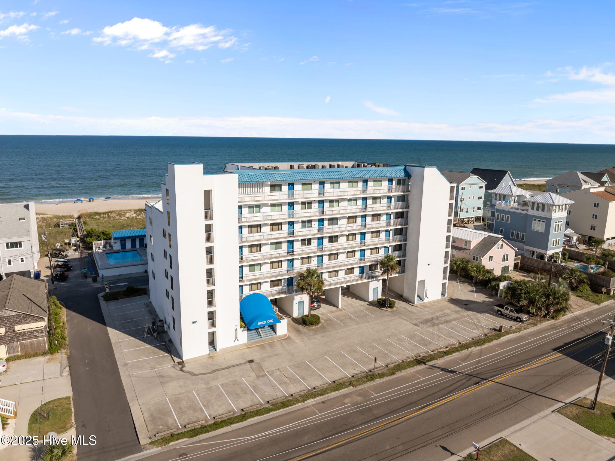 100570522 | Photo 36