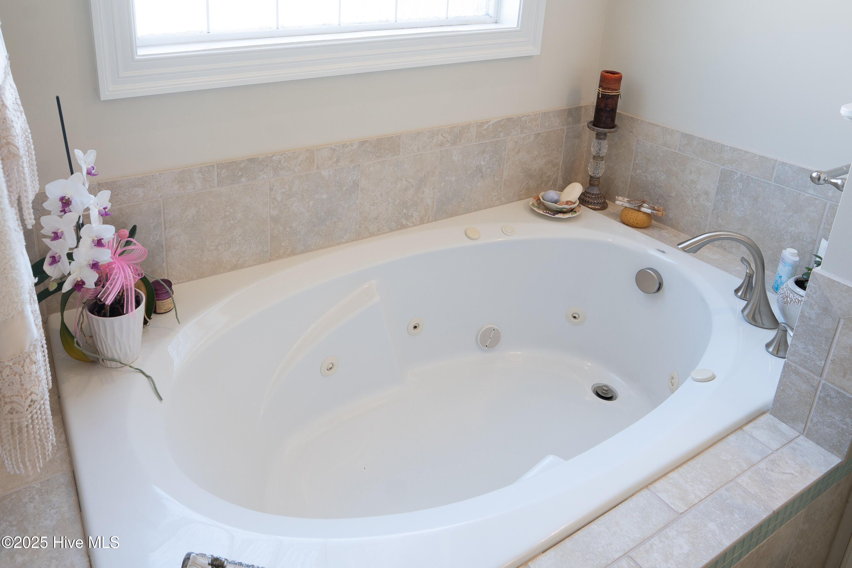 100529477 | Photo 24