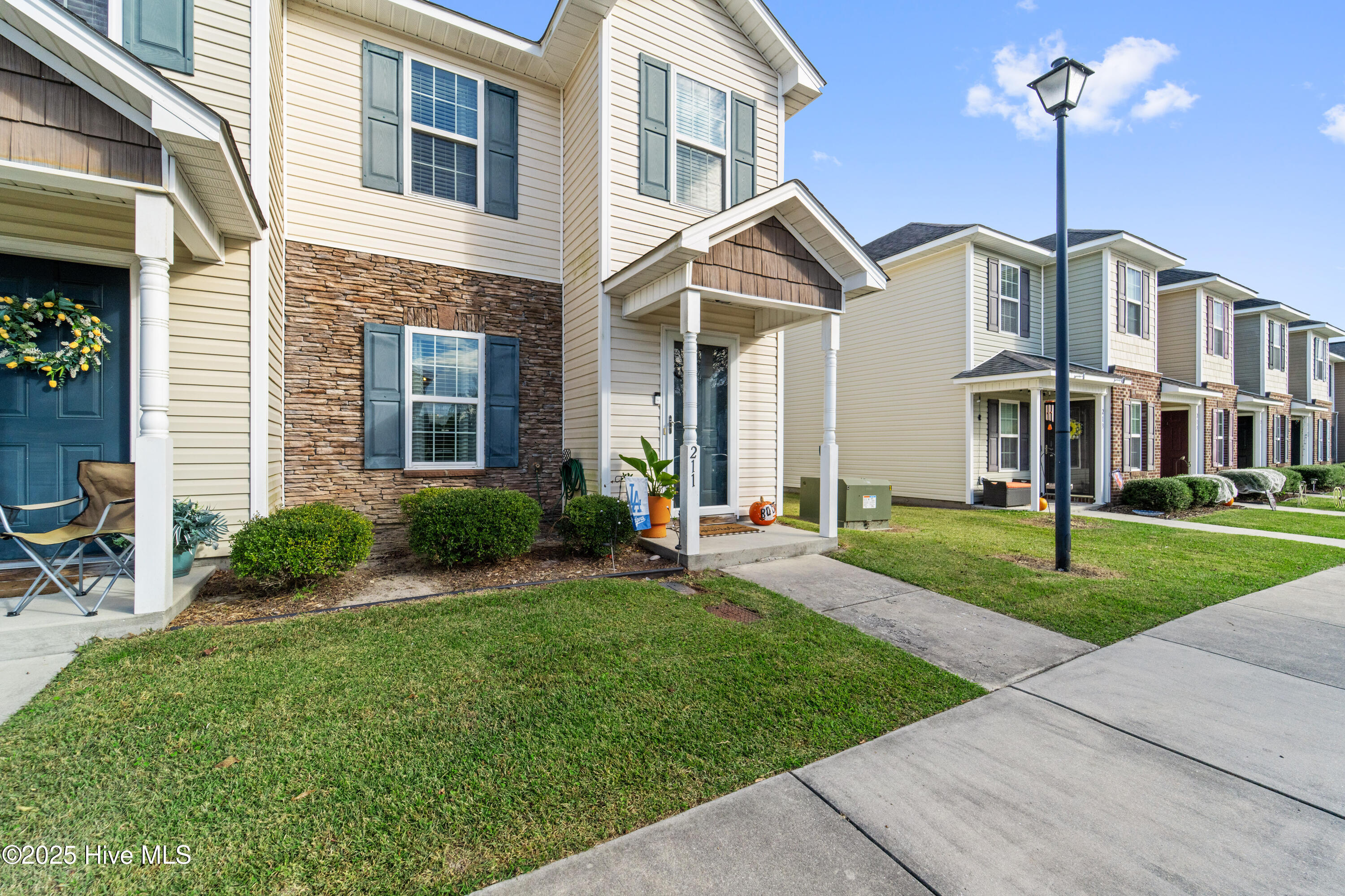 100539318 | Photo 45