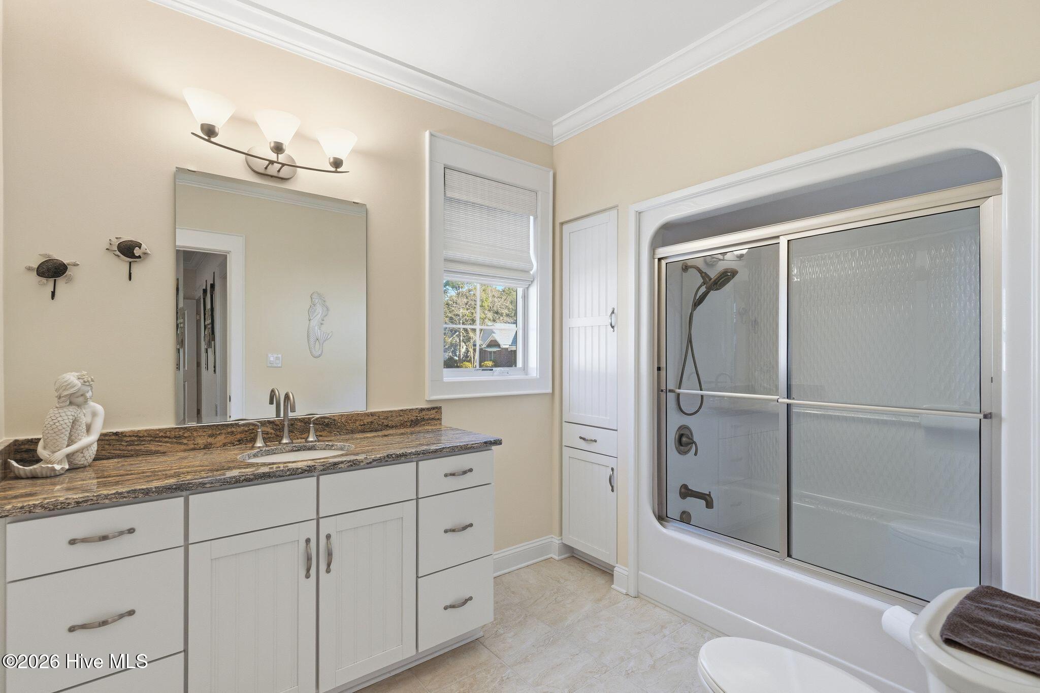 100553774 | Photo 49