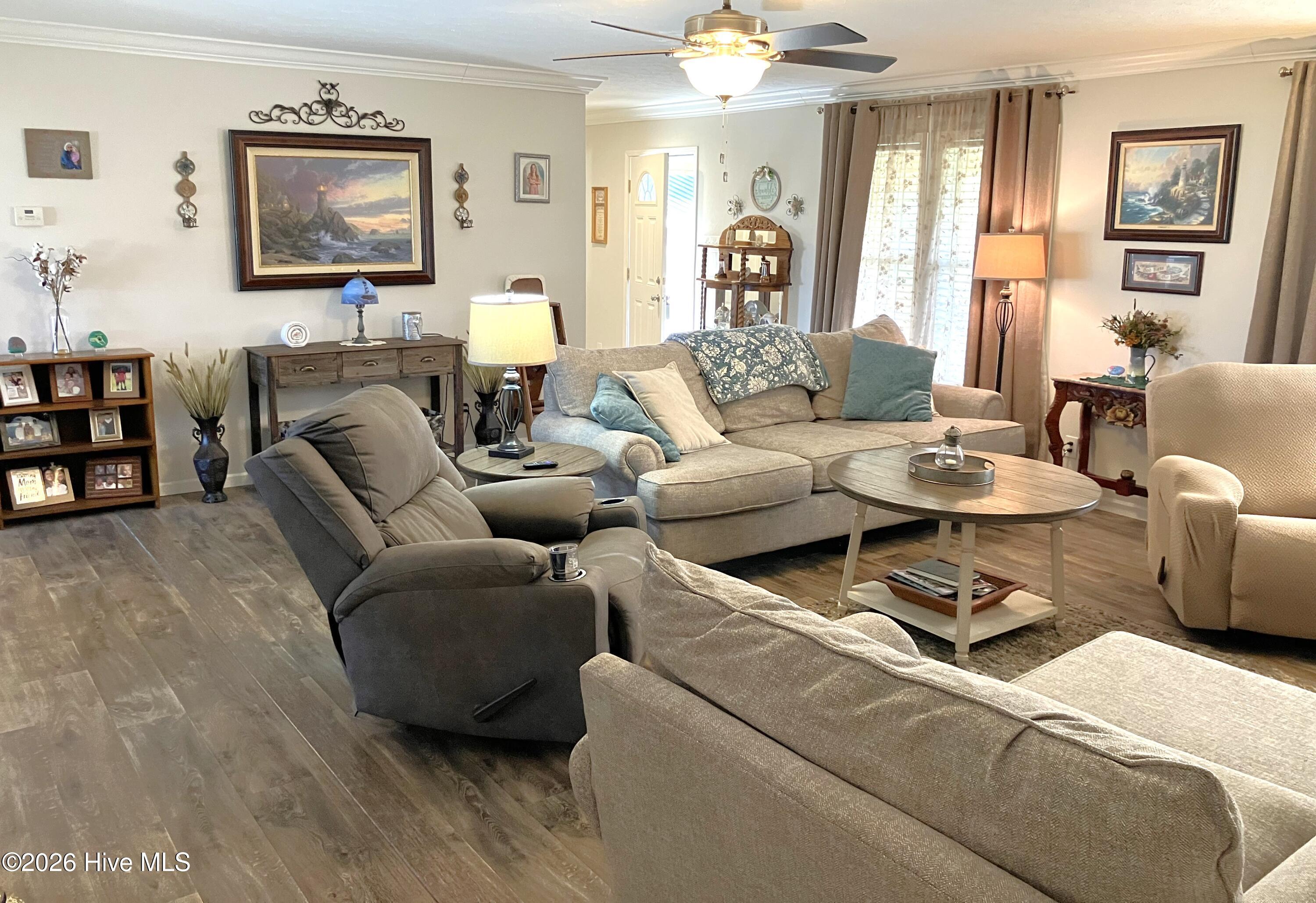 1406 White Oak River Road,Maysville