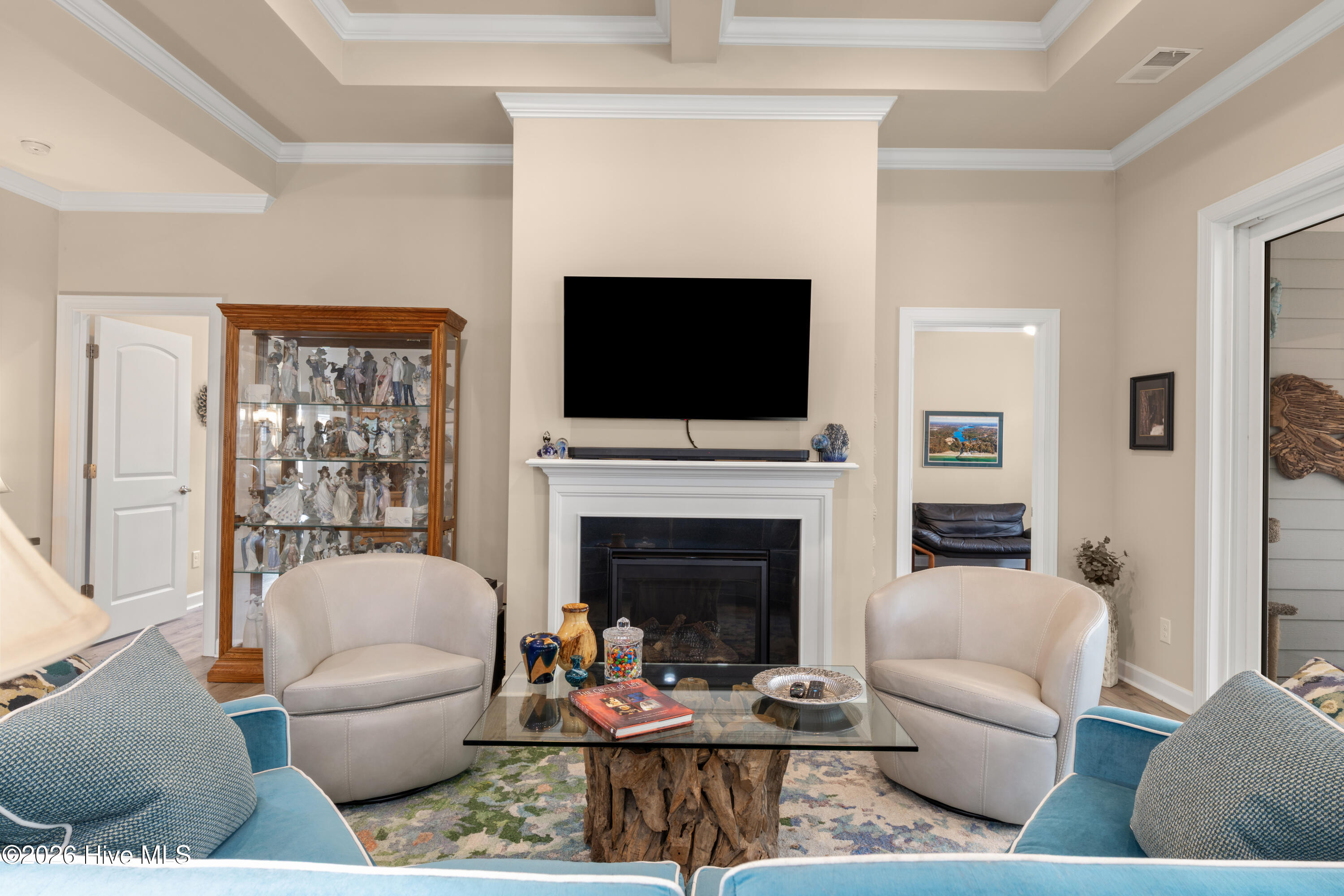 100555915 | Photo 13