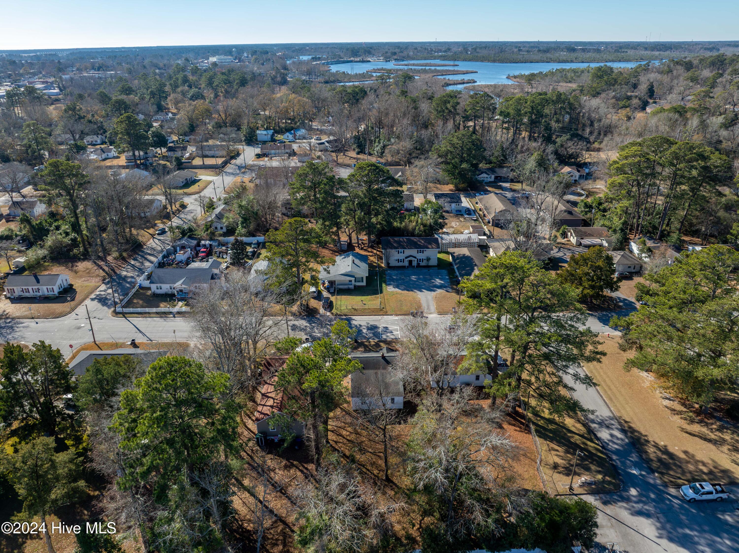 100561262 | Photo 16