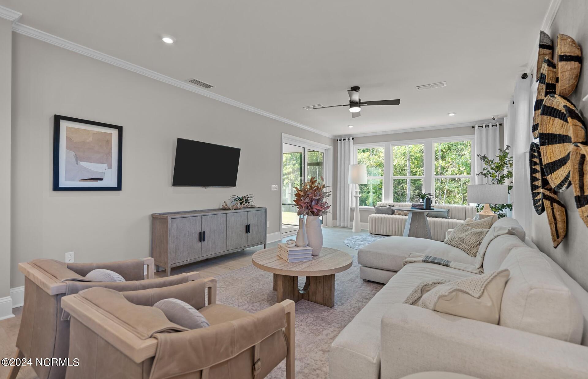 100523734 | Photo 15