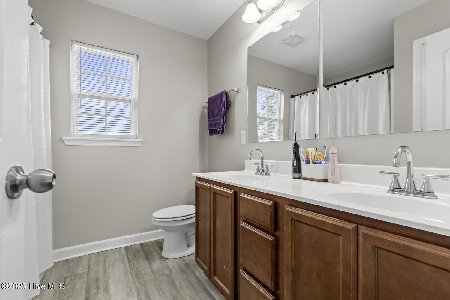 100540341 | Photo 18