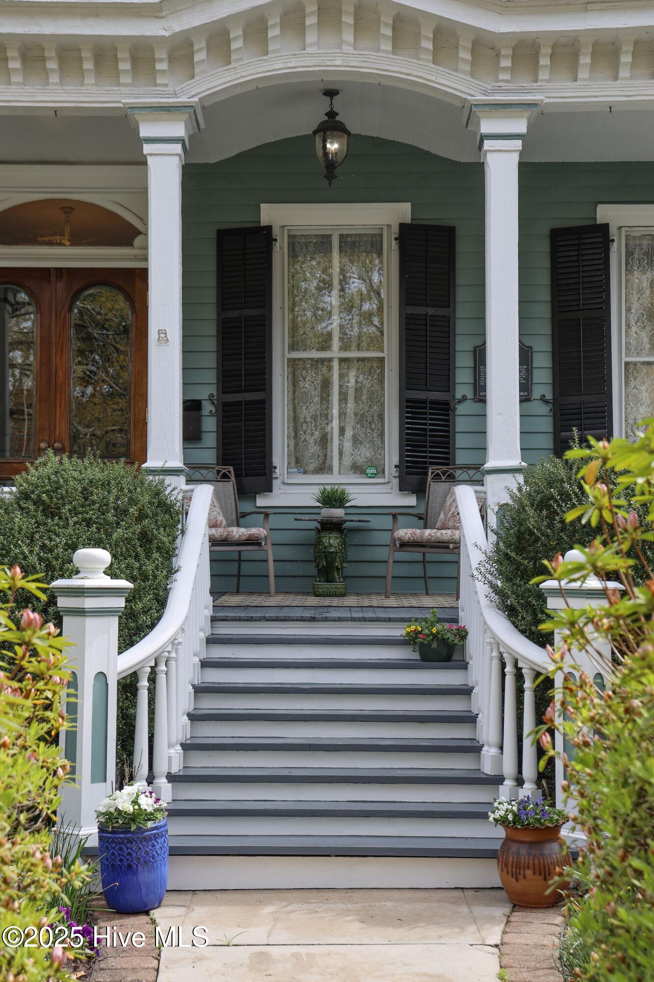 100501936 | Photo 96