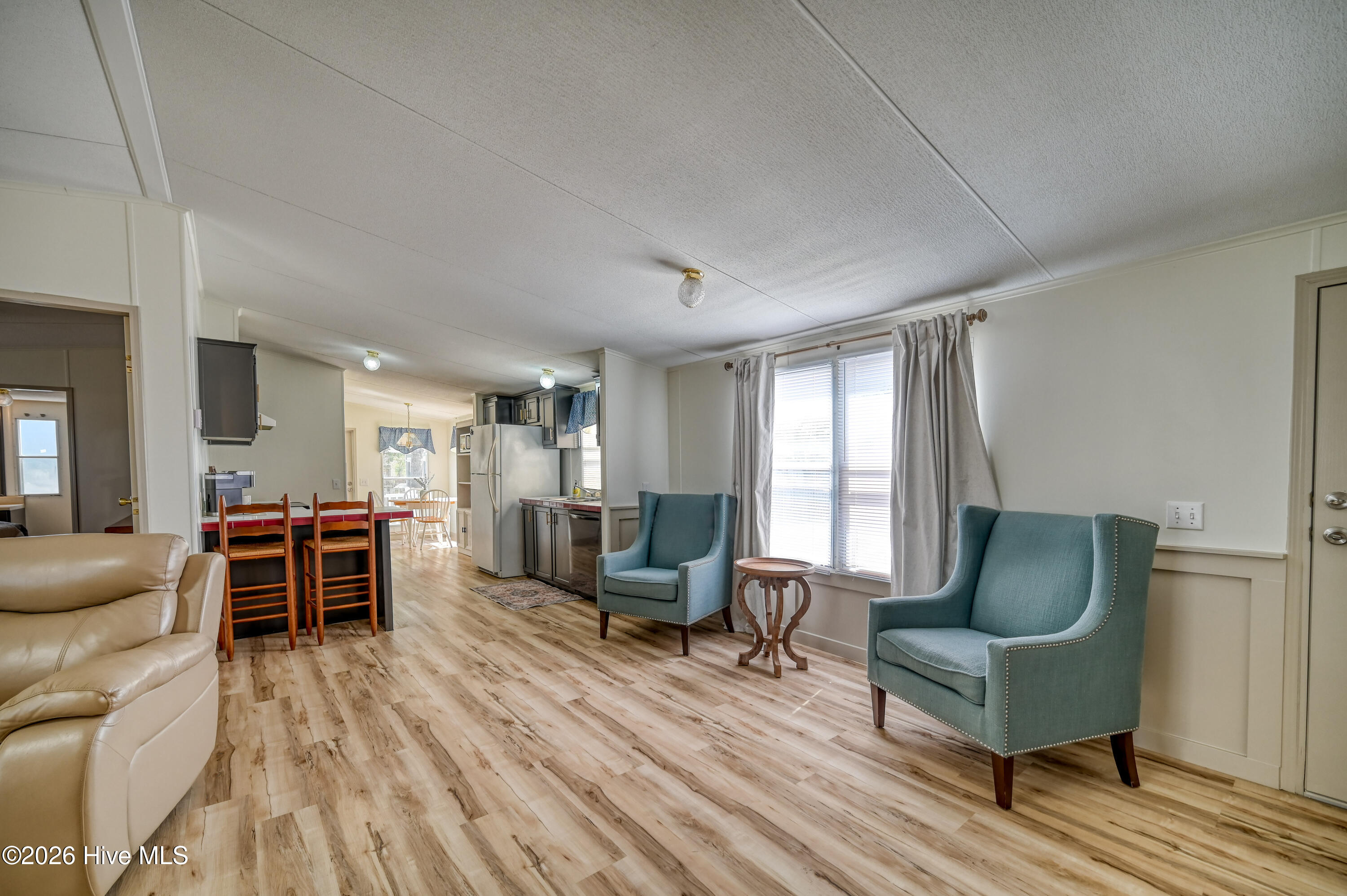 100557720 | Photo 17