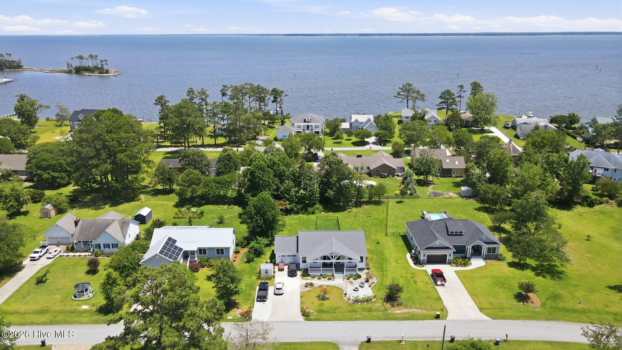 1106 Link Lane,Oriental