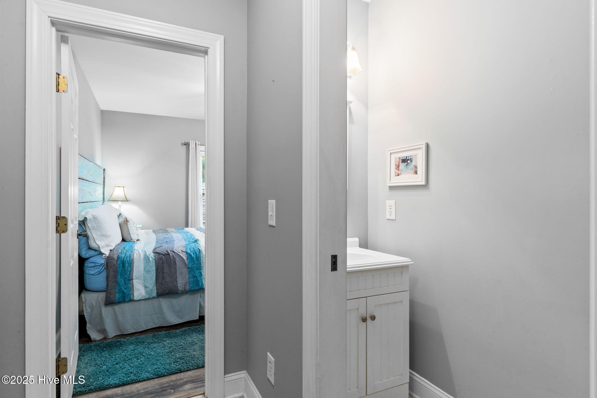 100529824 | Photo 10