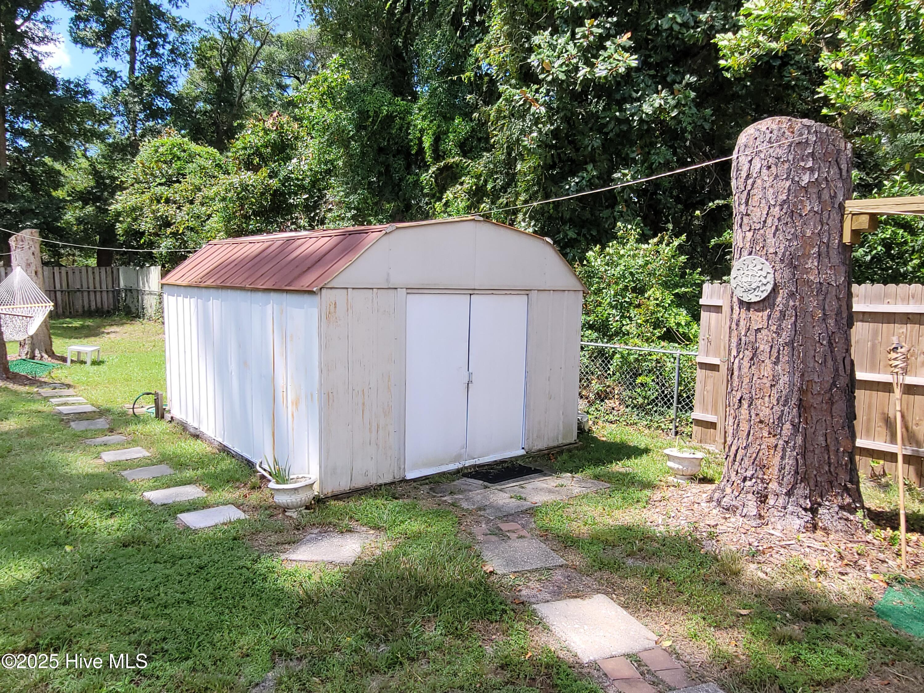 100531827 | Photo 27