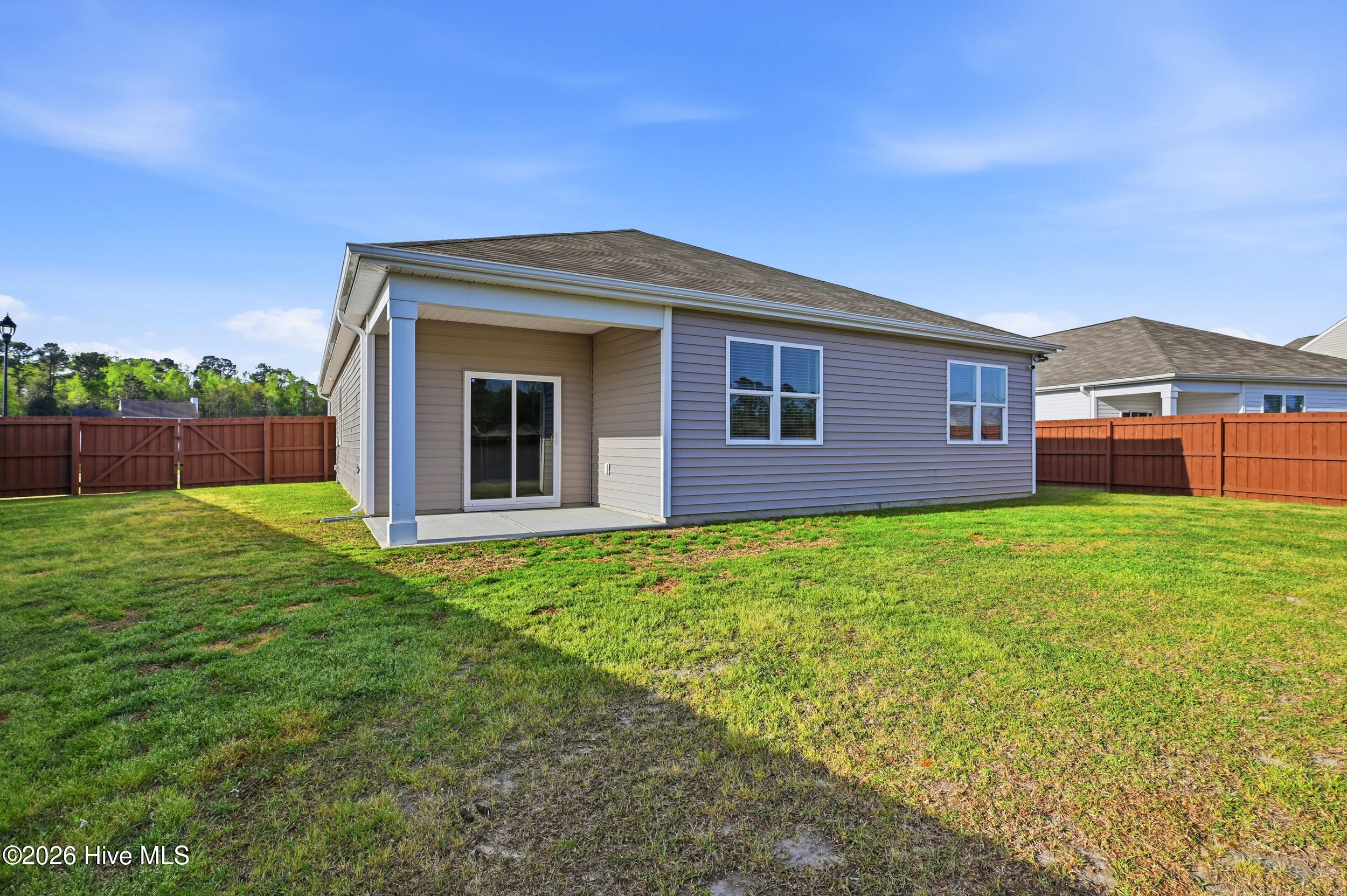 100563269 | Photo 31