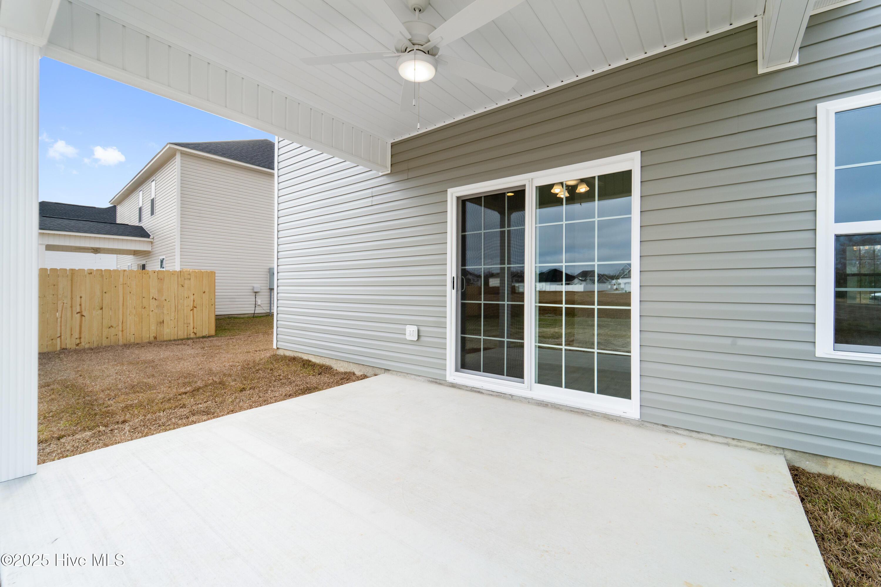 100519002 | Photo 29