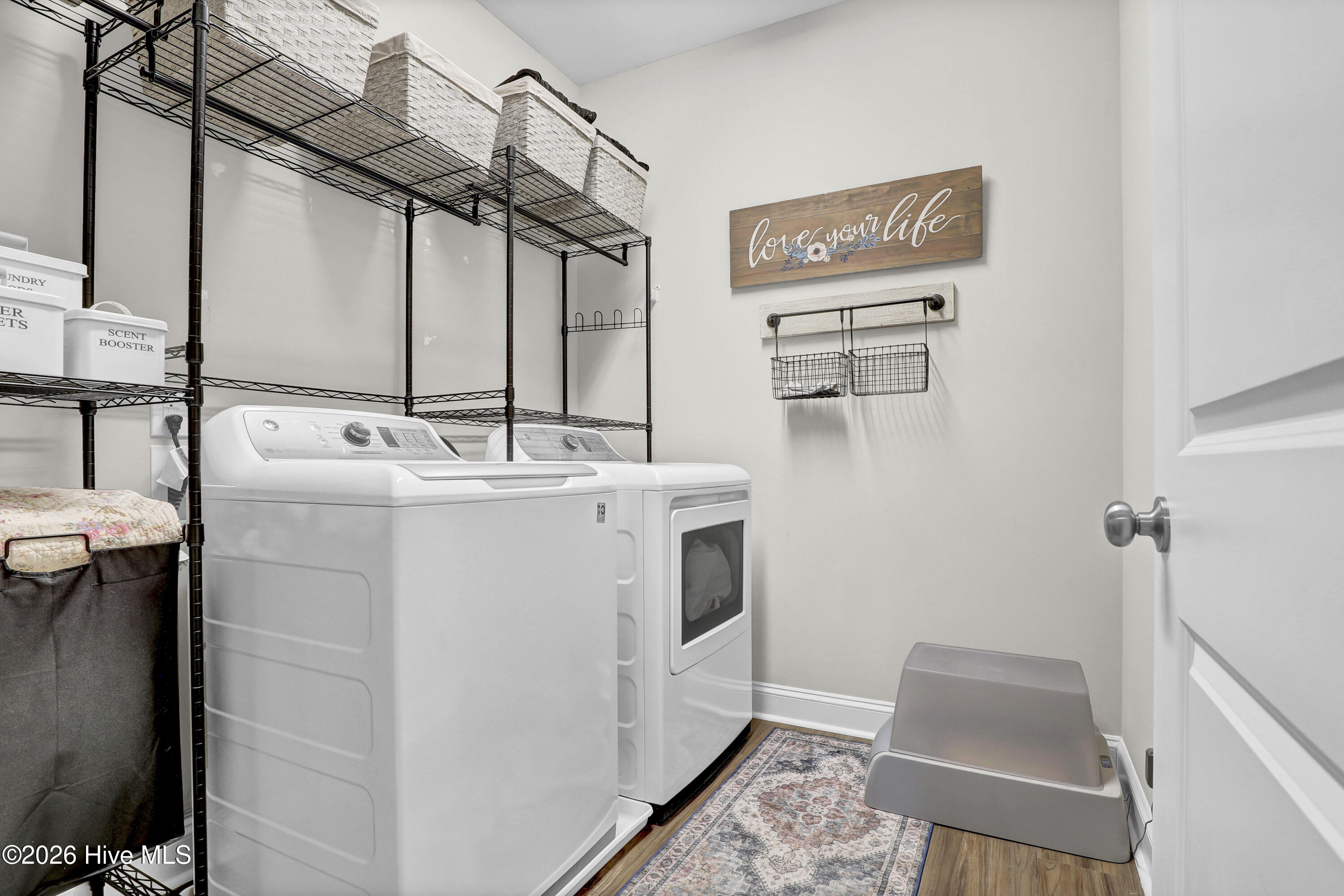 100550923 | Photo 23