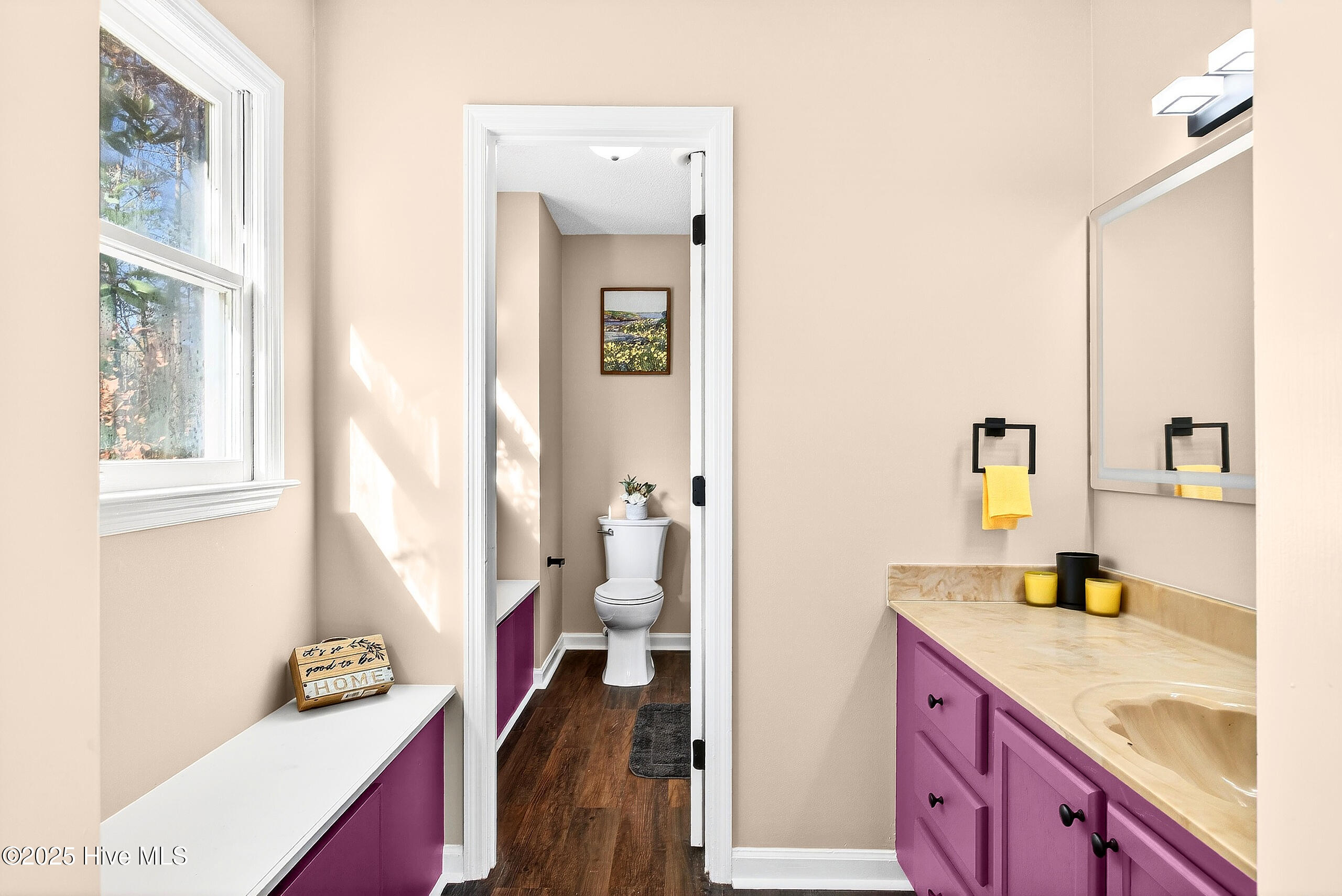 100546283 | Photo 24