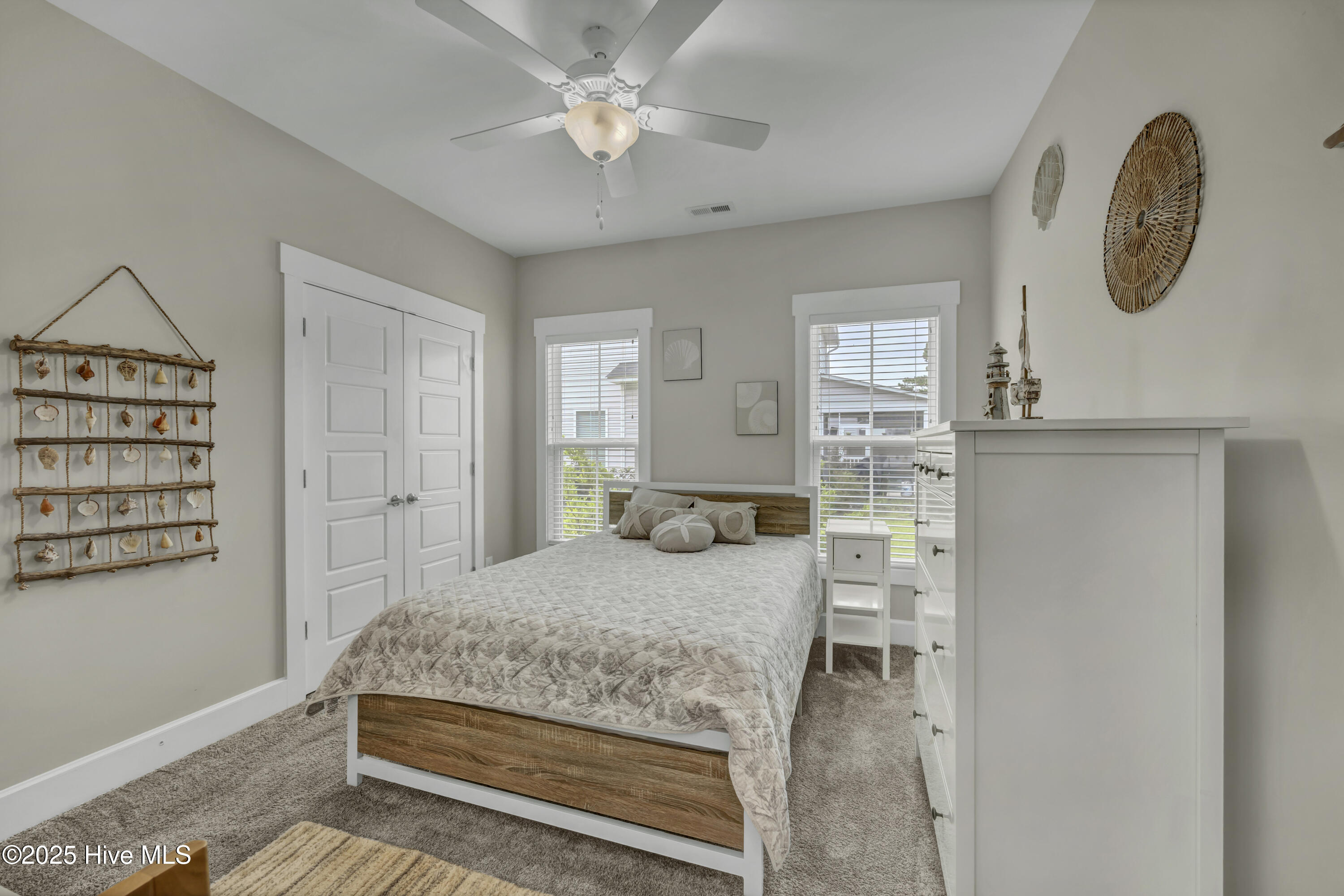 100535500 | Photo 17