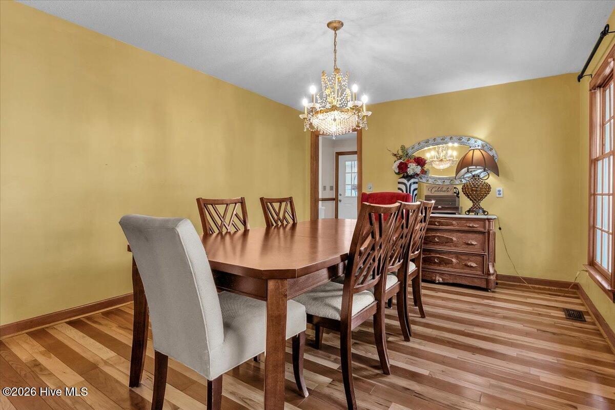 100565591 | Photo 26