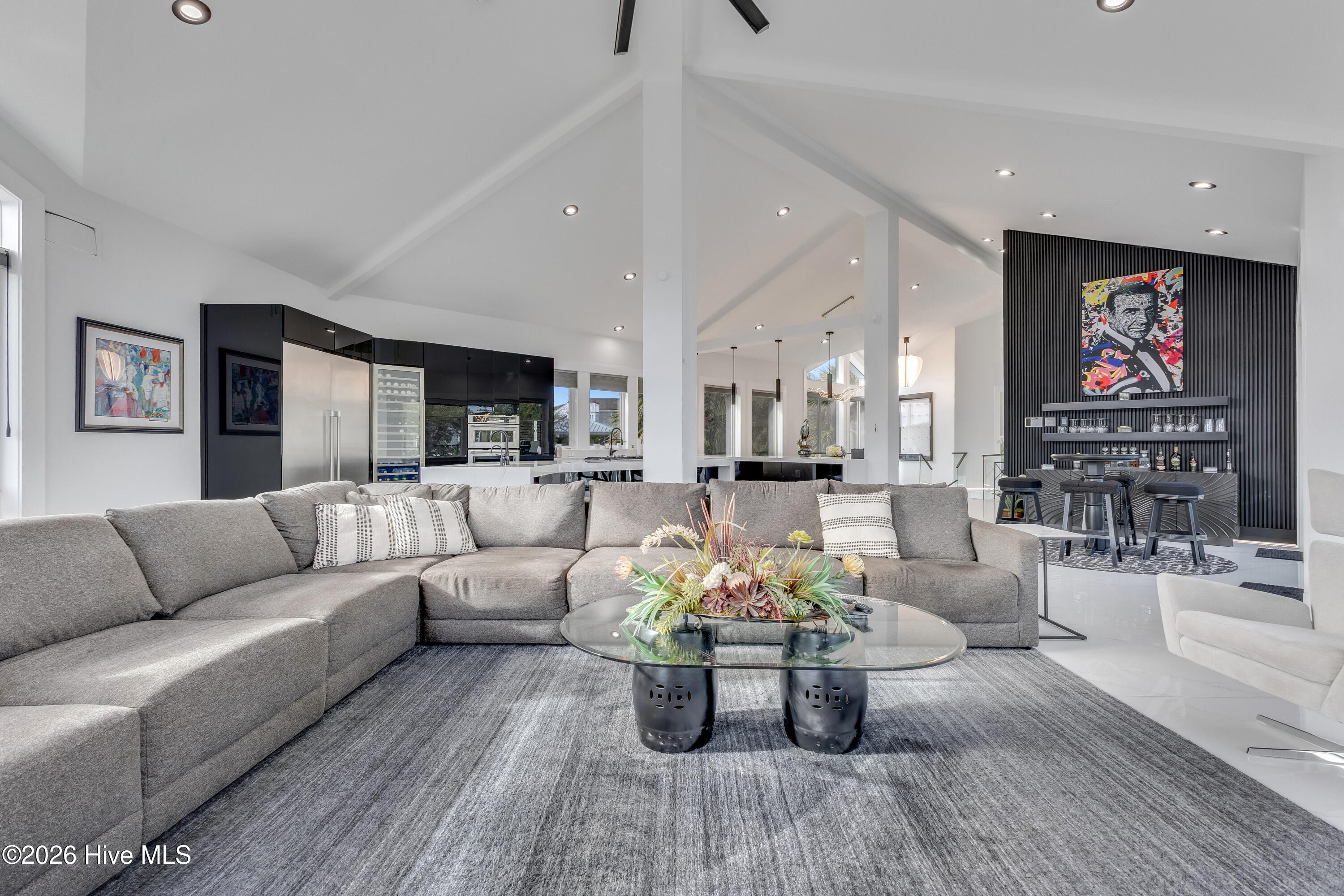 100559856 | Photo 20