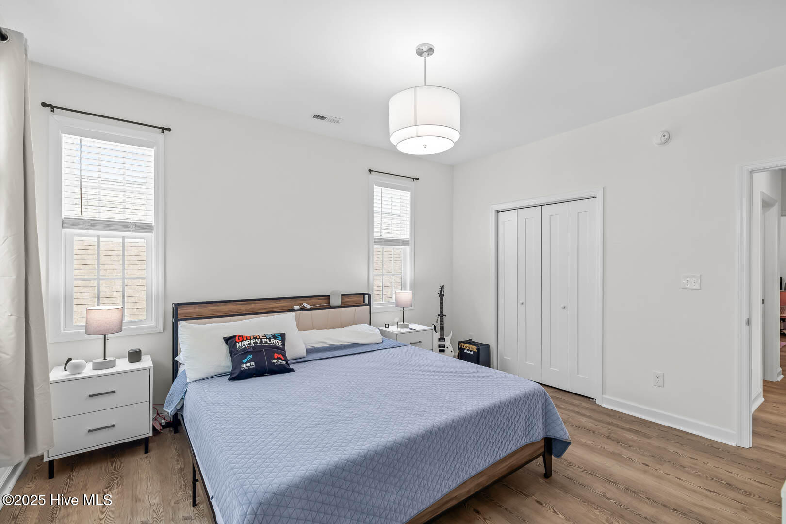 100516062 | Photo 40