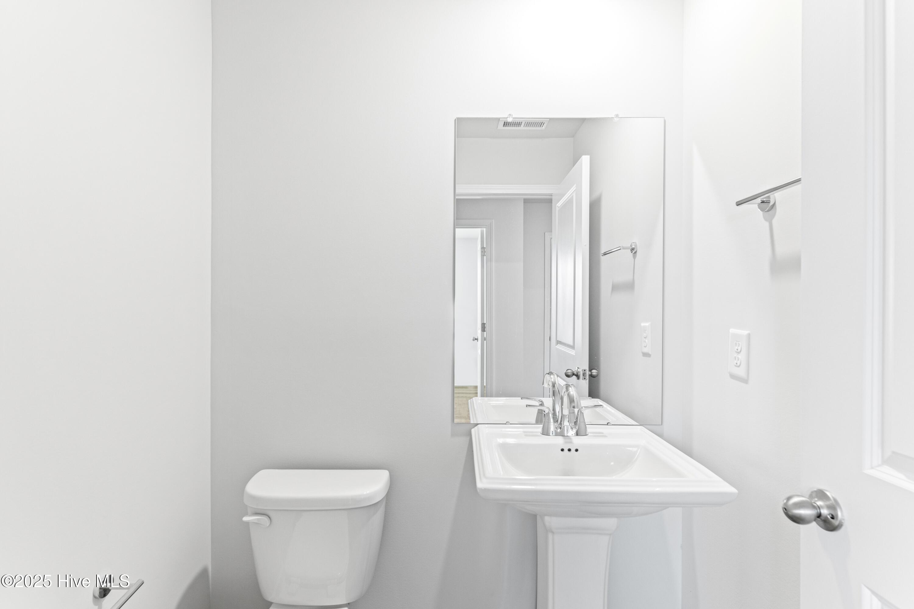 100538178 | Photo 23