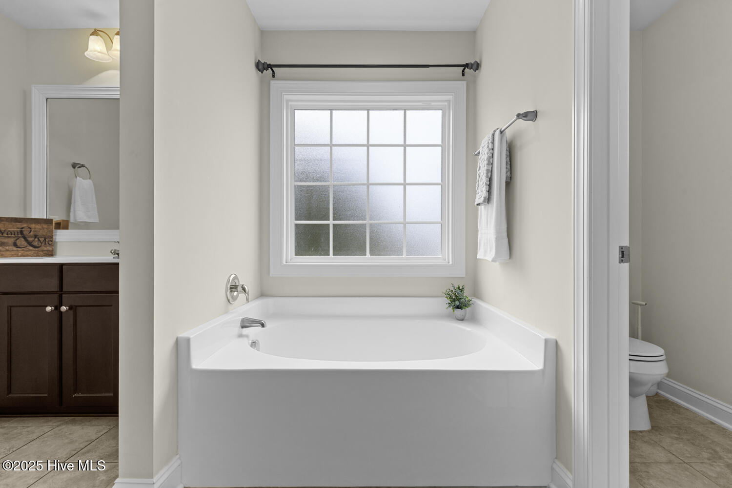 100538409 | Photo 32