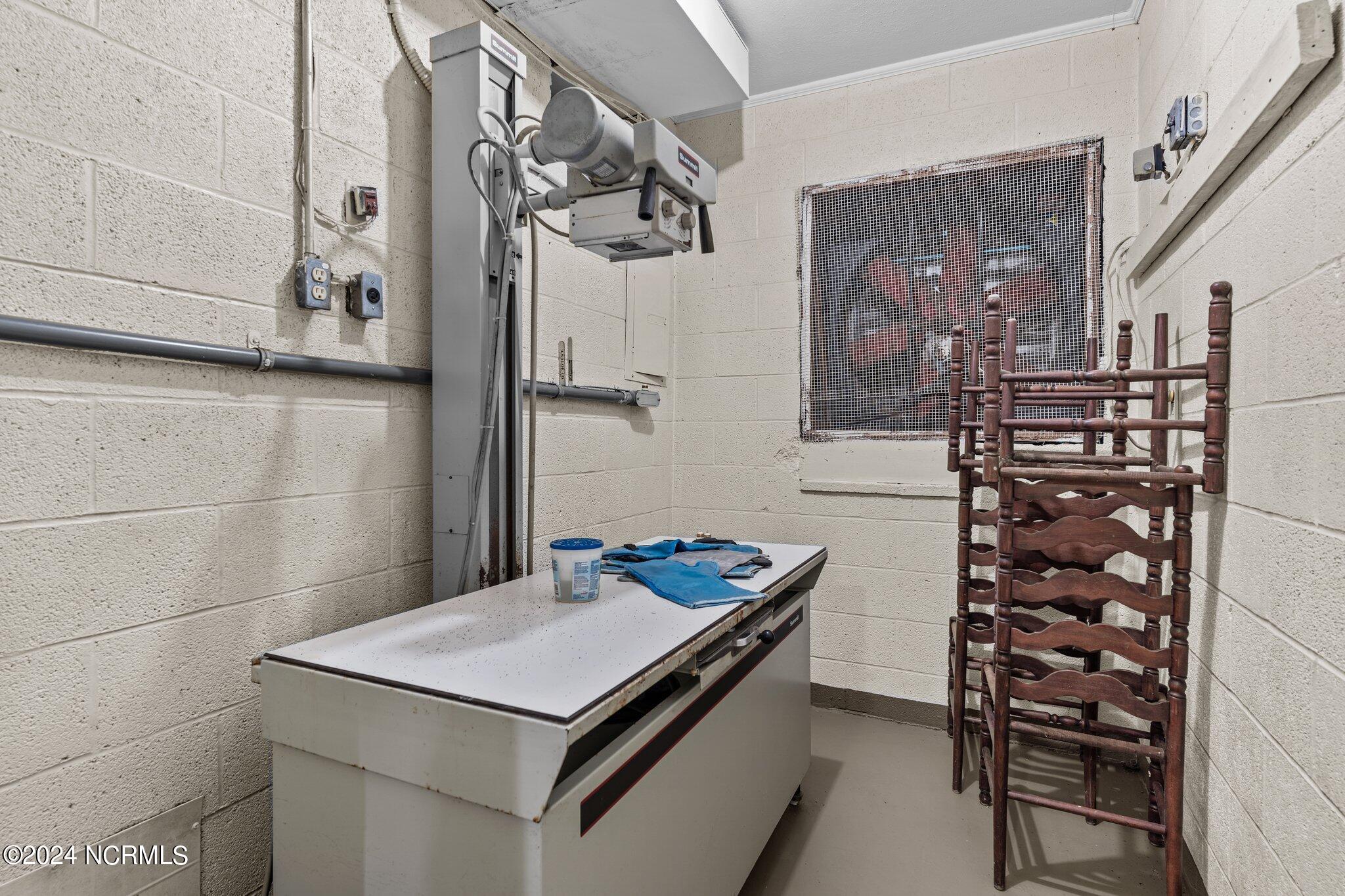 100517313 | Photo 30