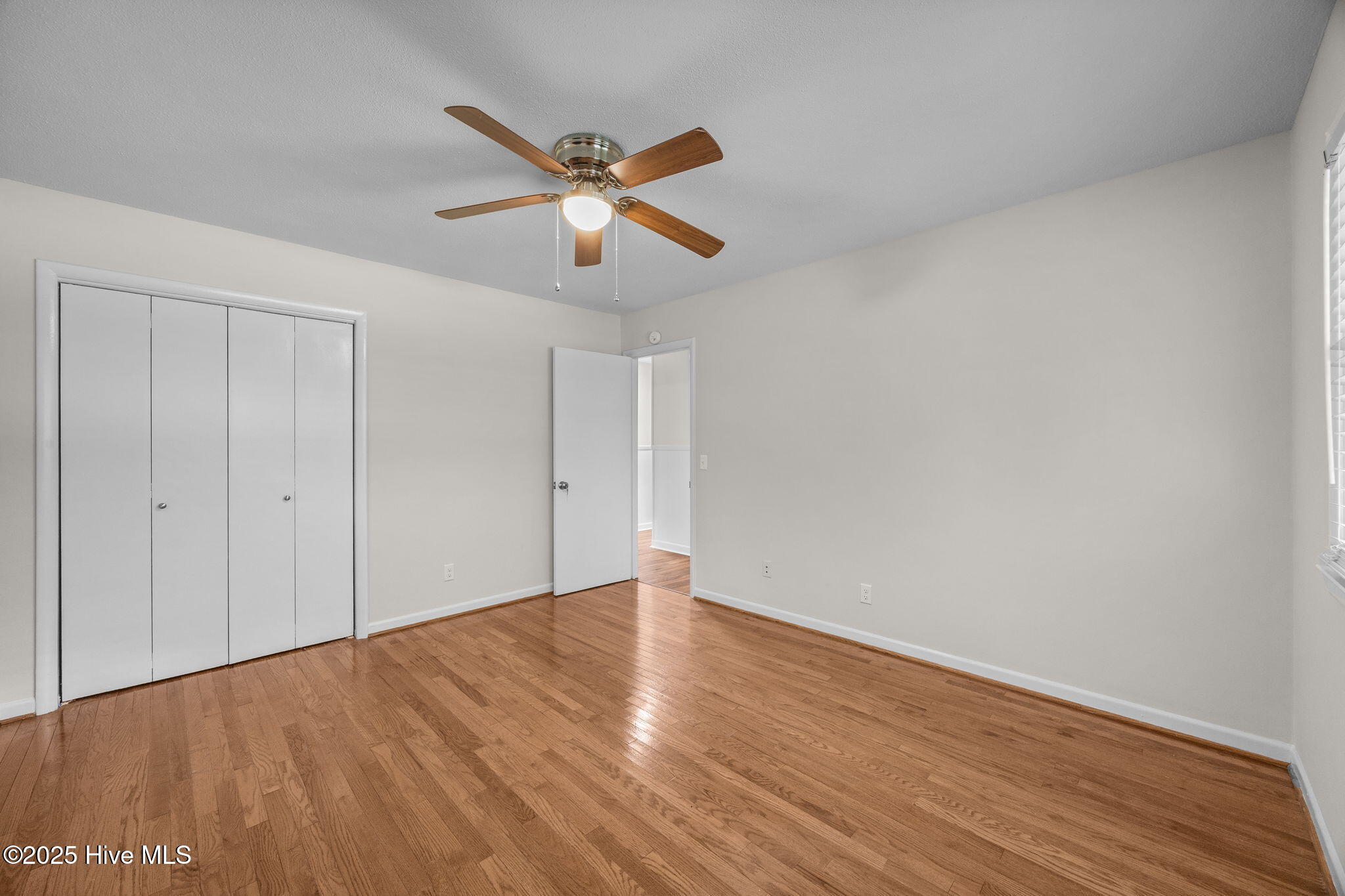 100540435 | Photo 26