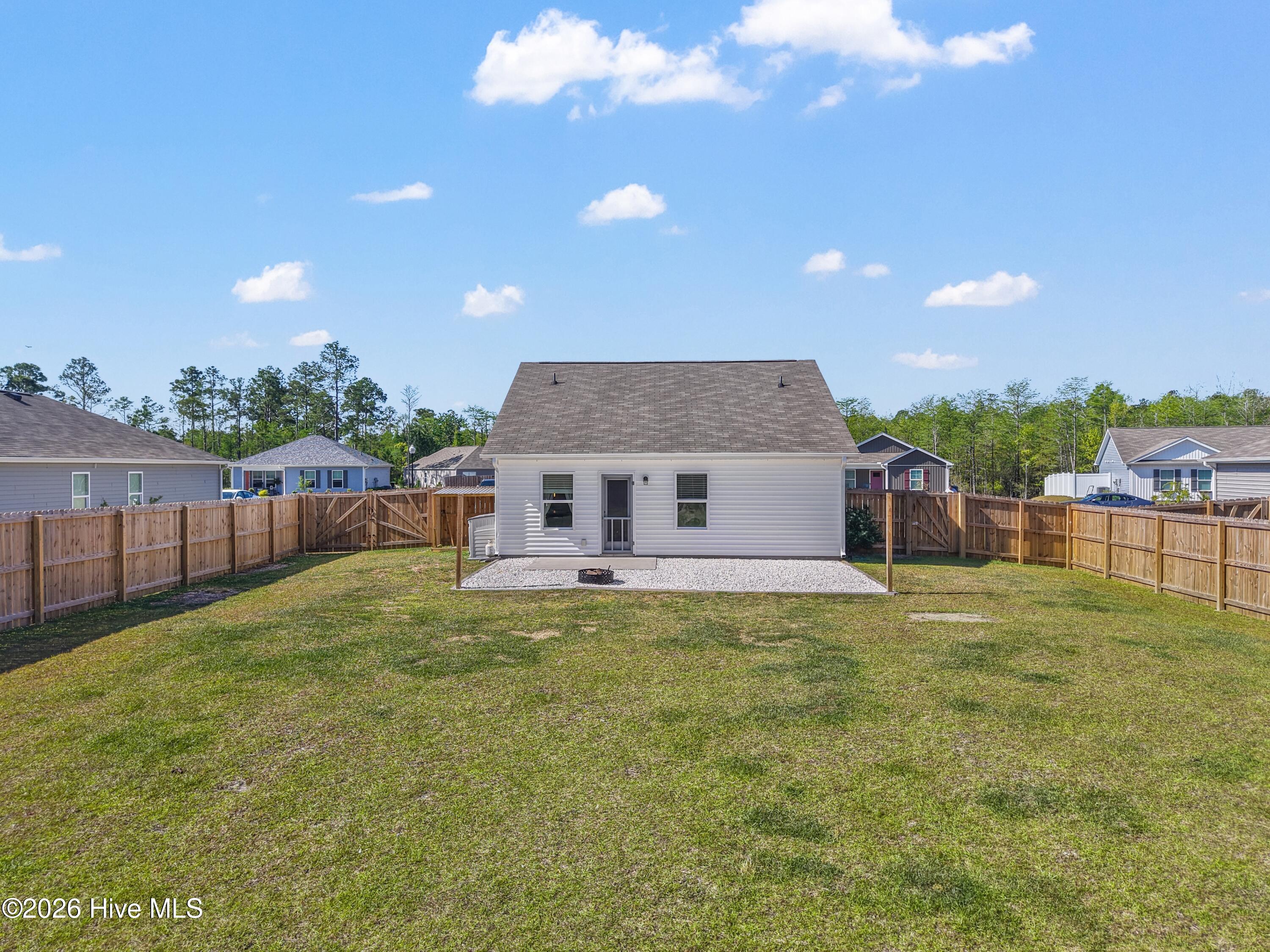 100568651 | Photo 28