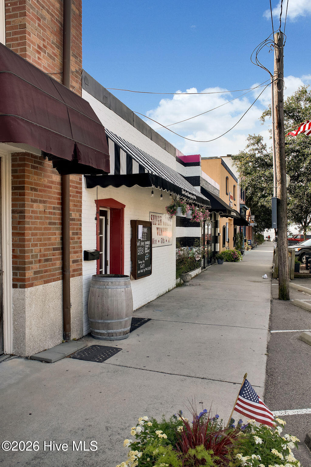 100543554 | Photo 55