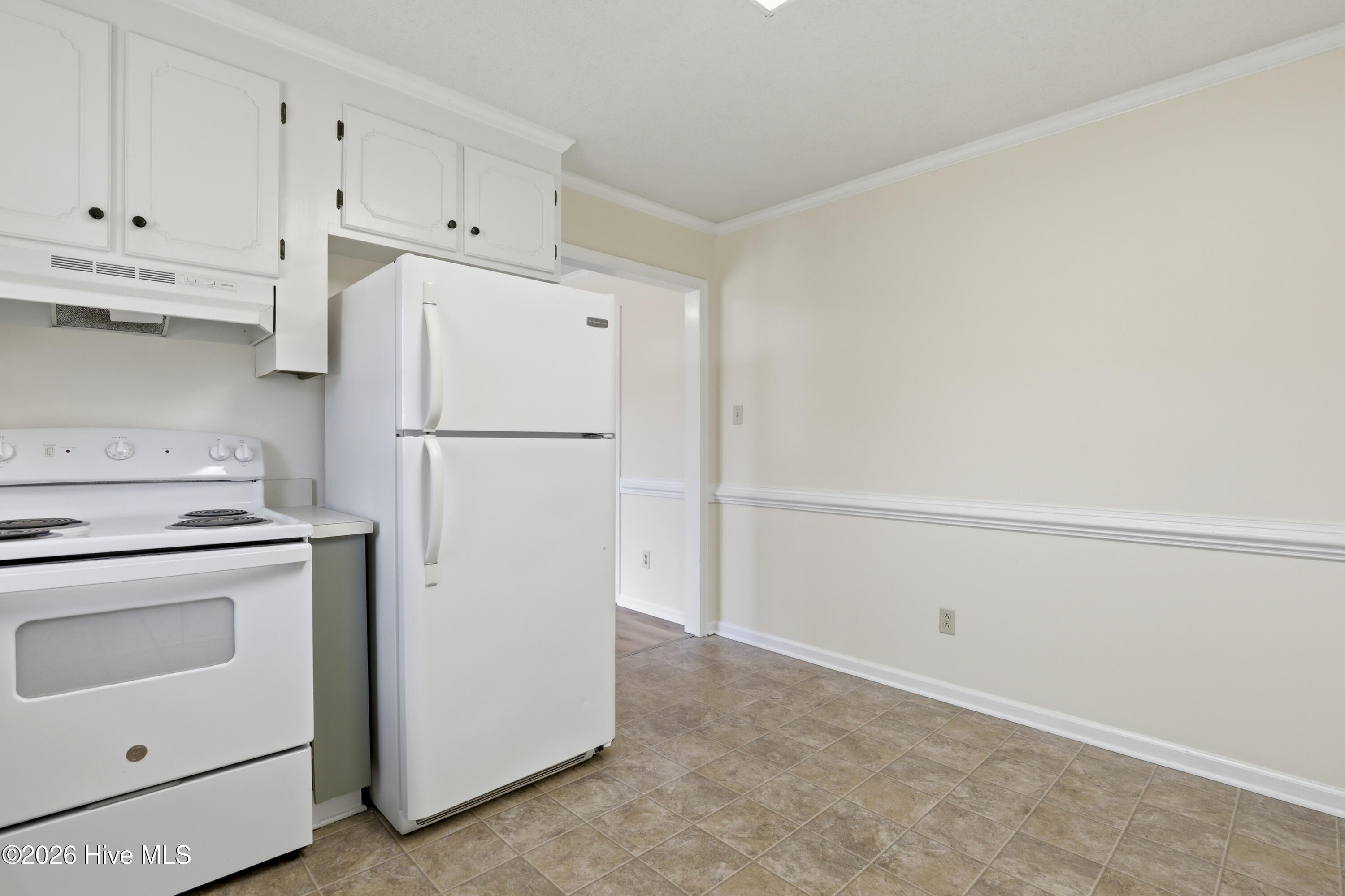 26-110 N Pointe Dr-26