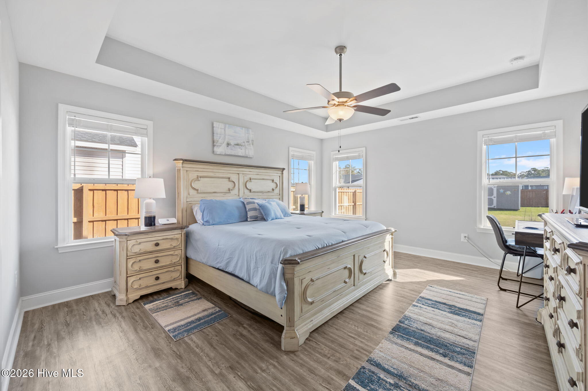 100561377 | Photo 19