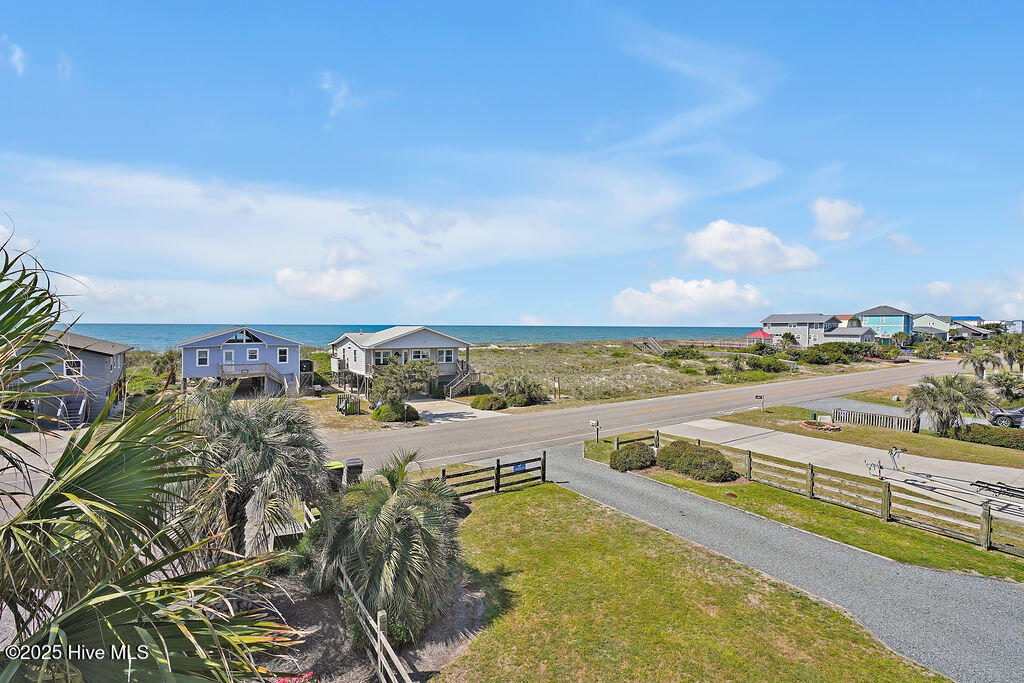 100508979 | Photo 46