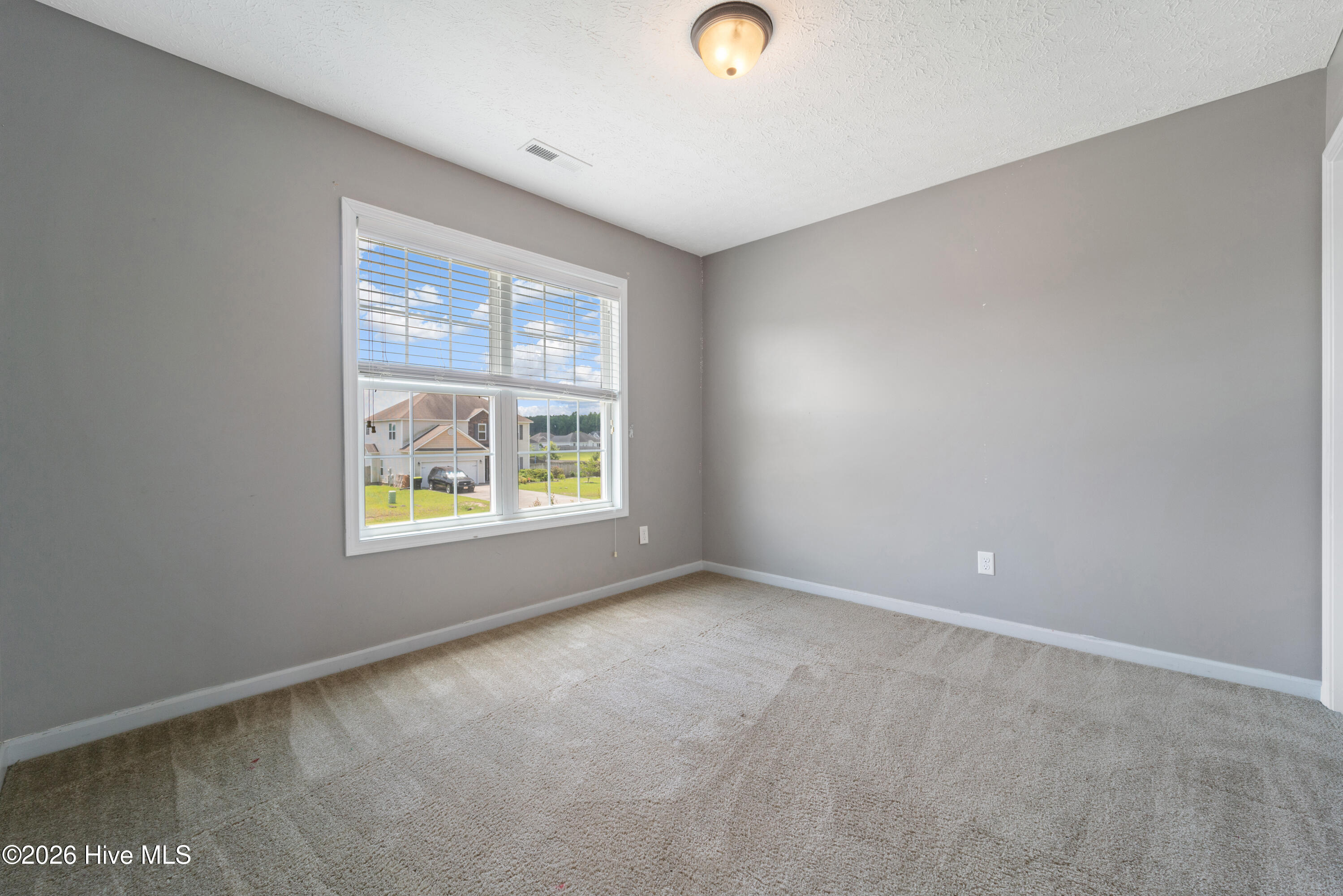 100552593 | Photo 18