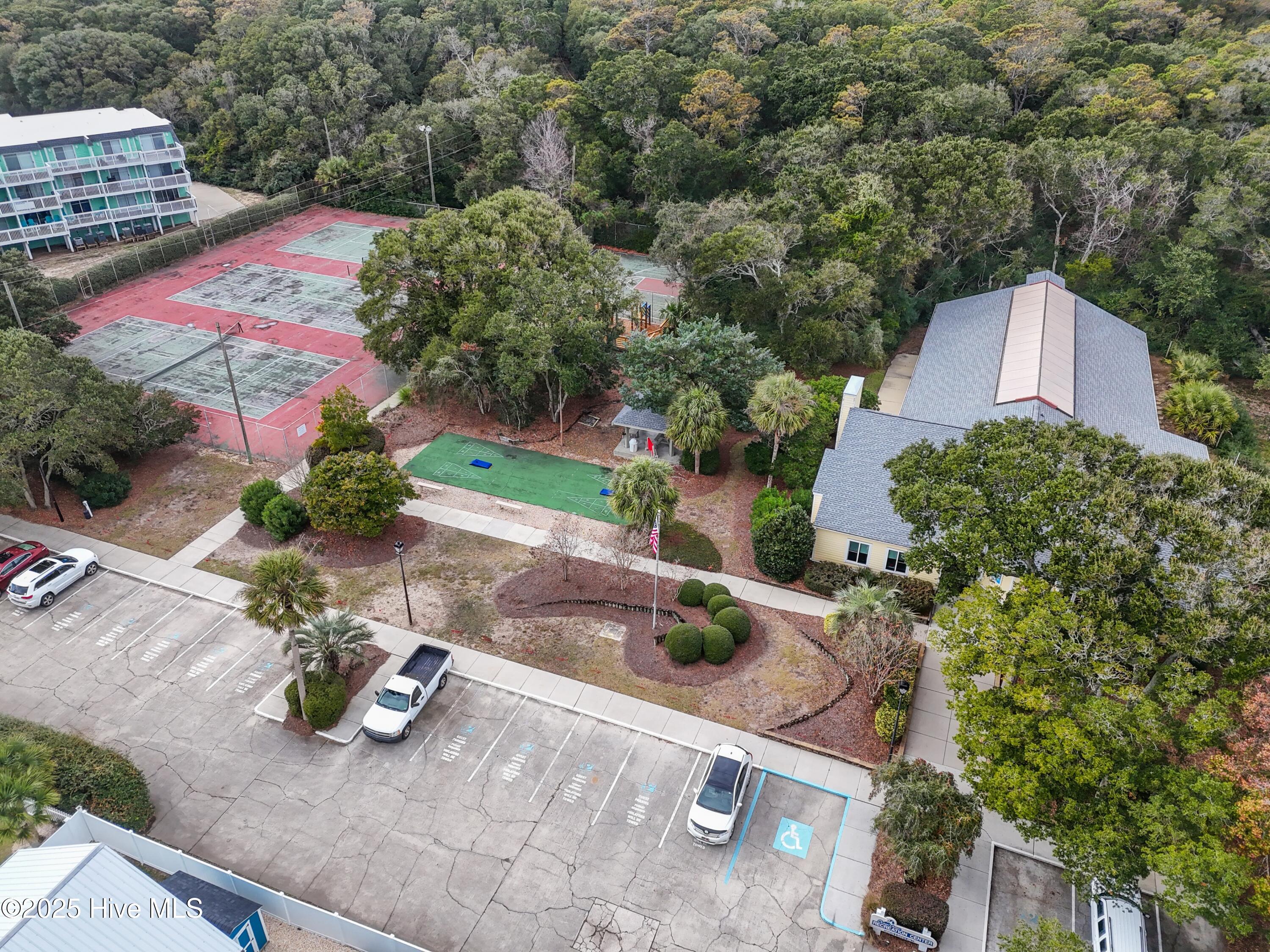 100544302 | Photo 57