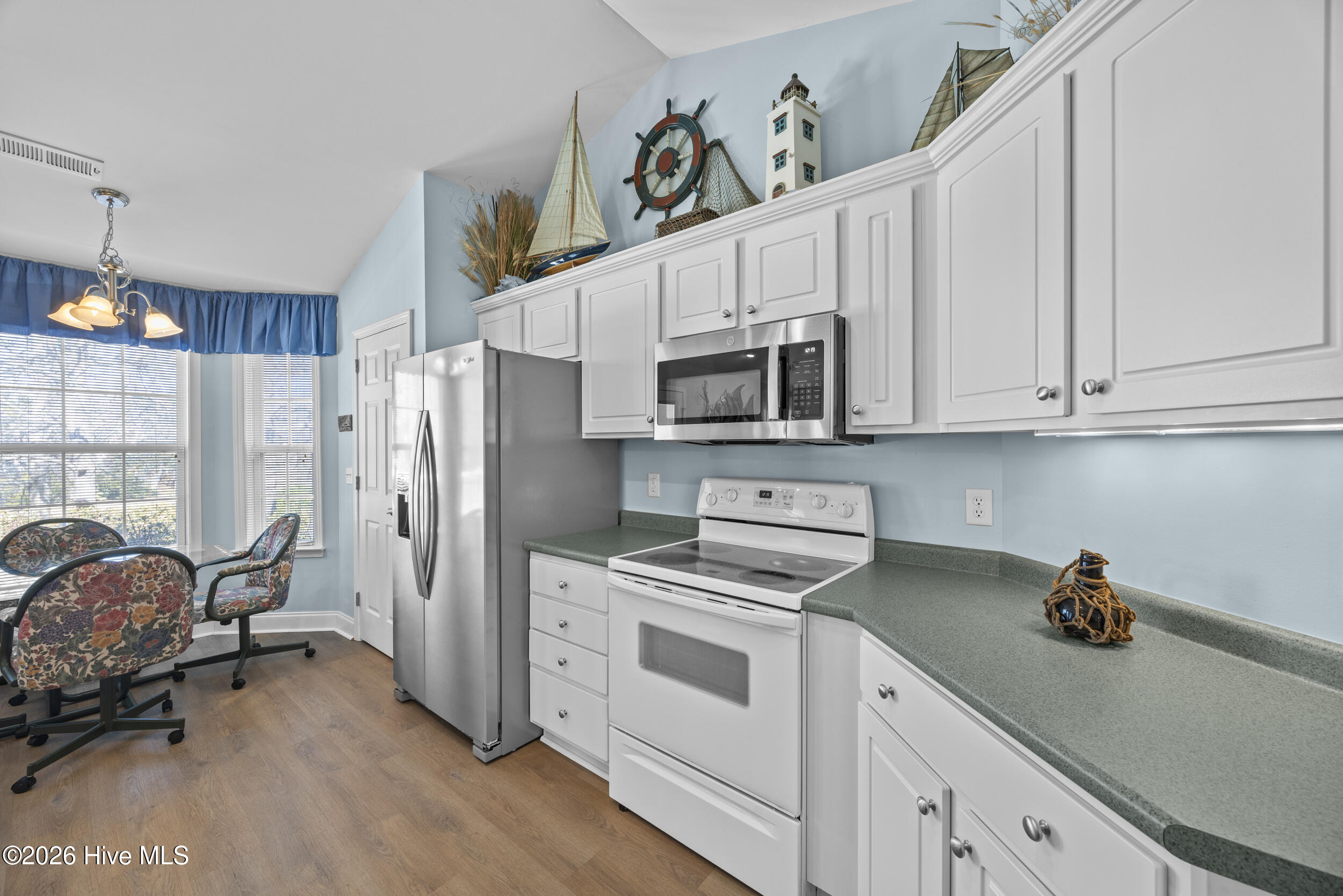 100555445 | Photo 18