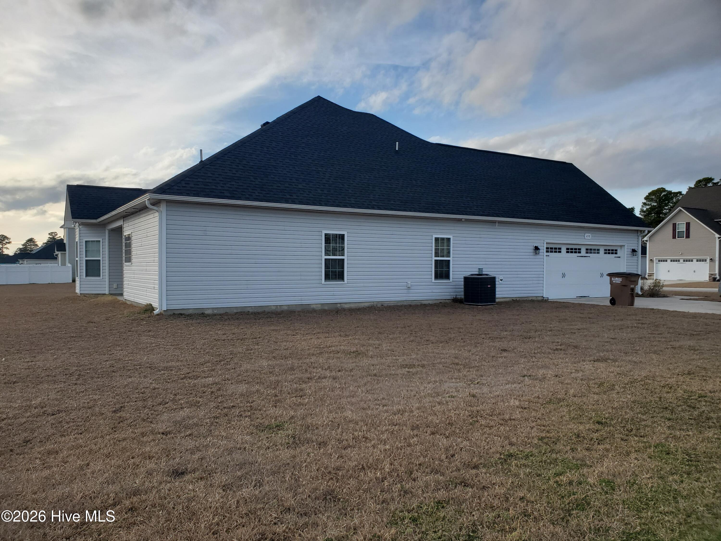 100554892 | Photo 19