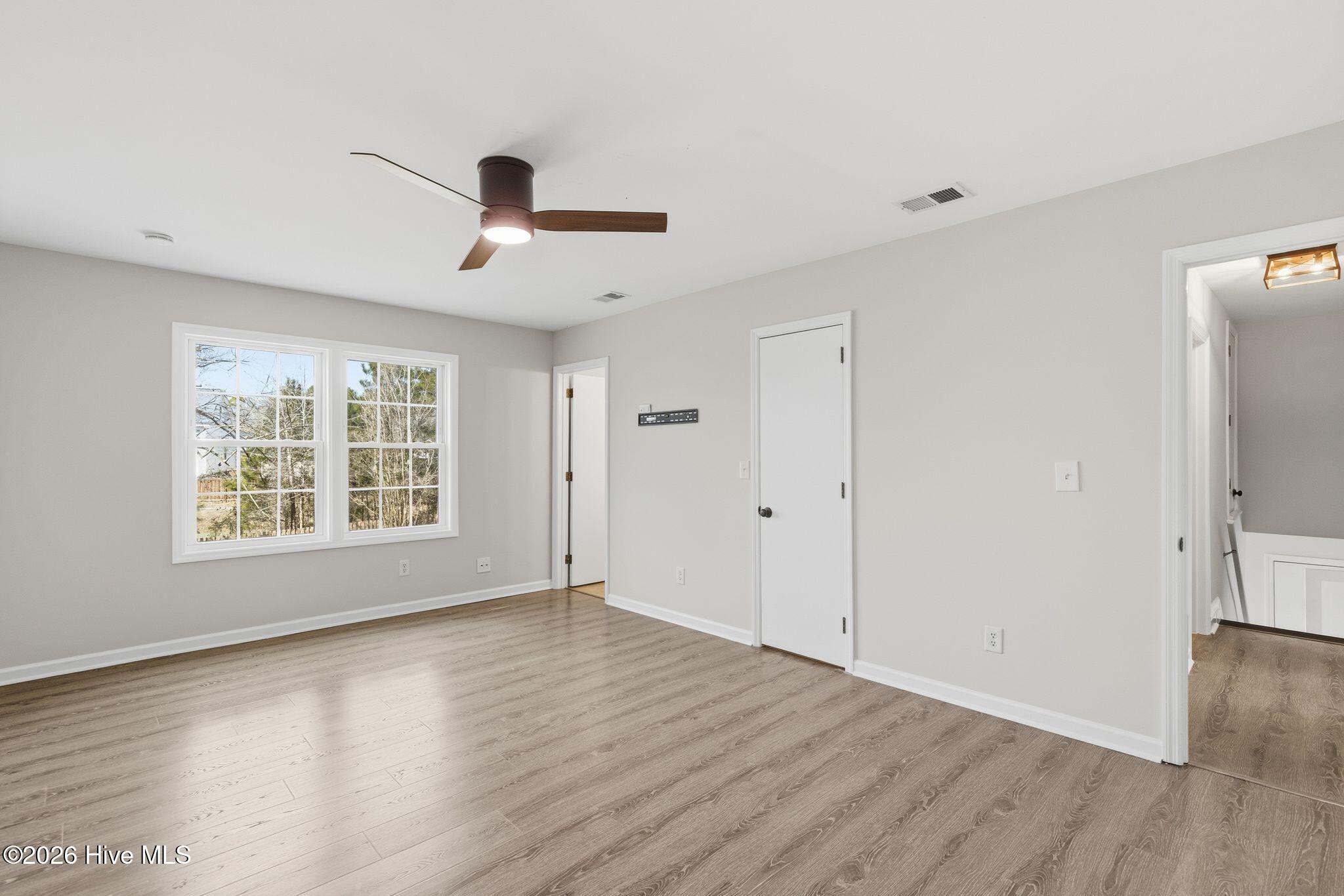 100554538 | Photo 39