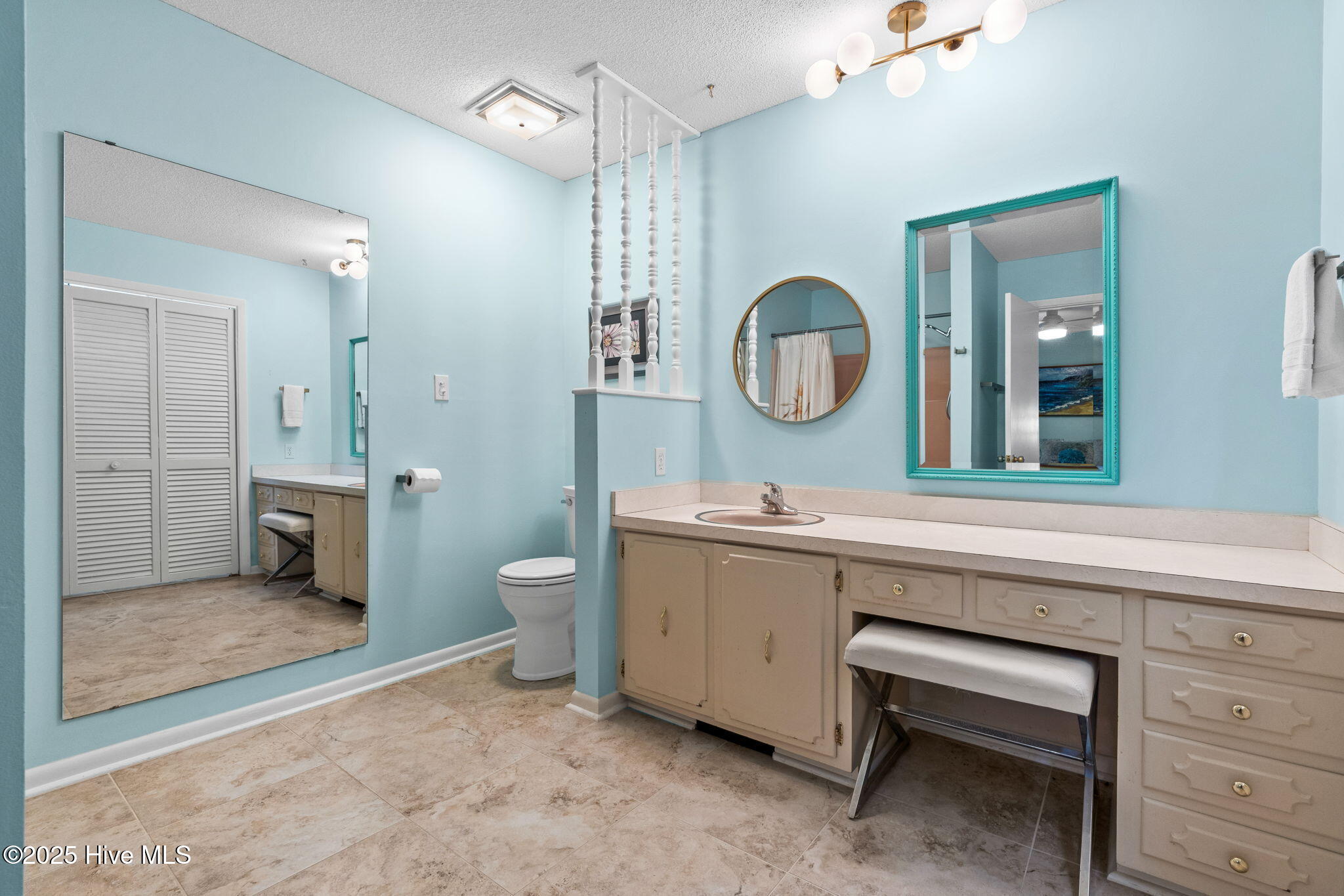 100544236 | Photo 45