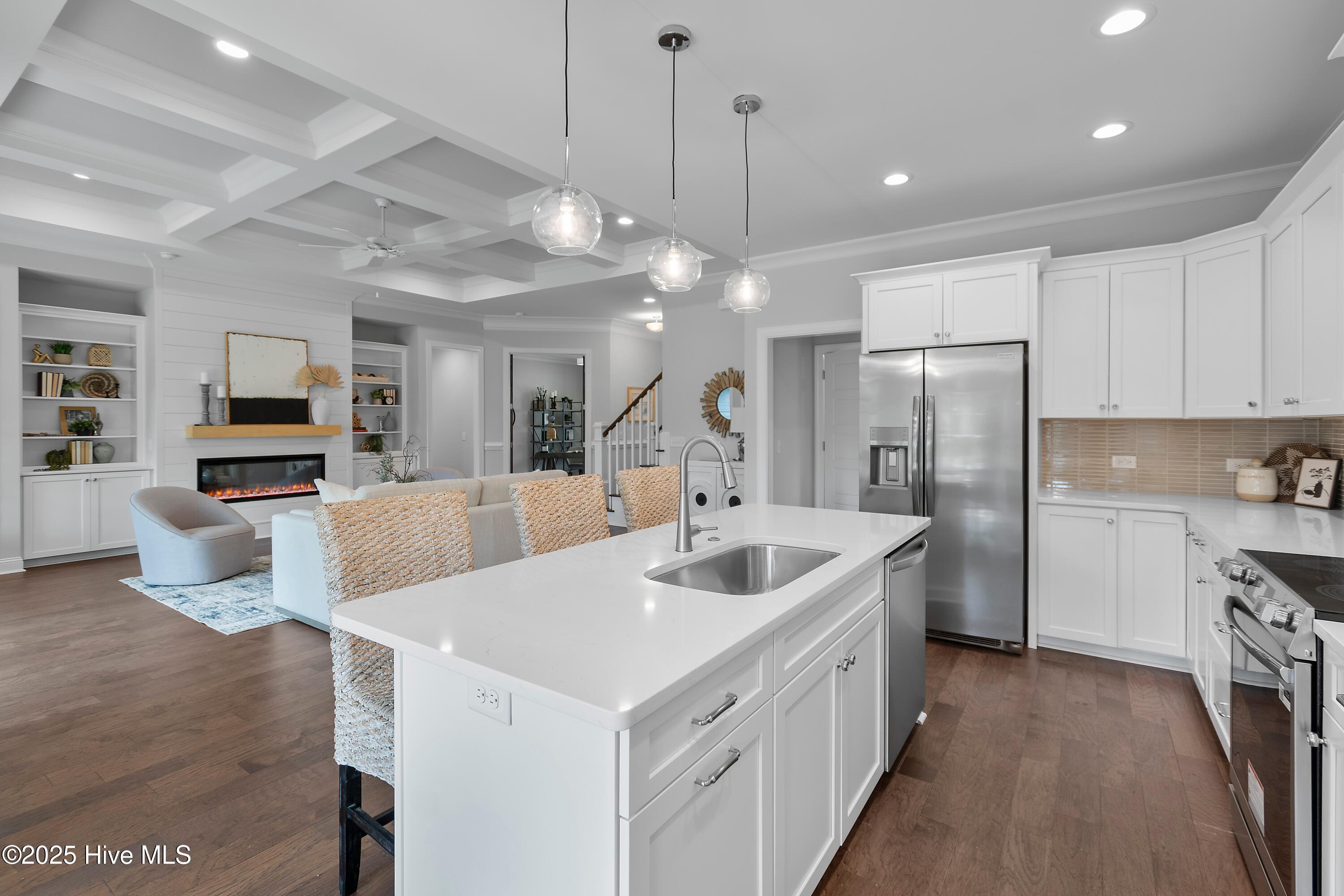 100475755 | Photo 22