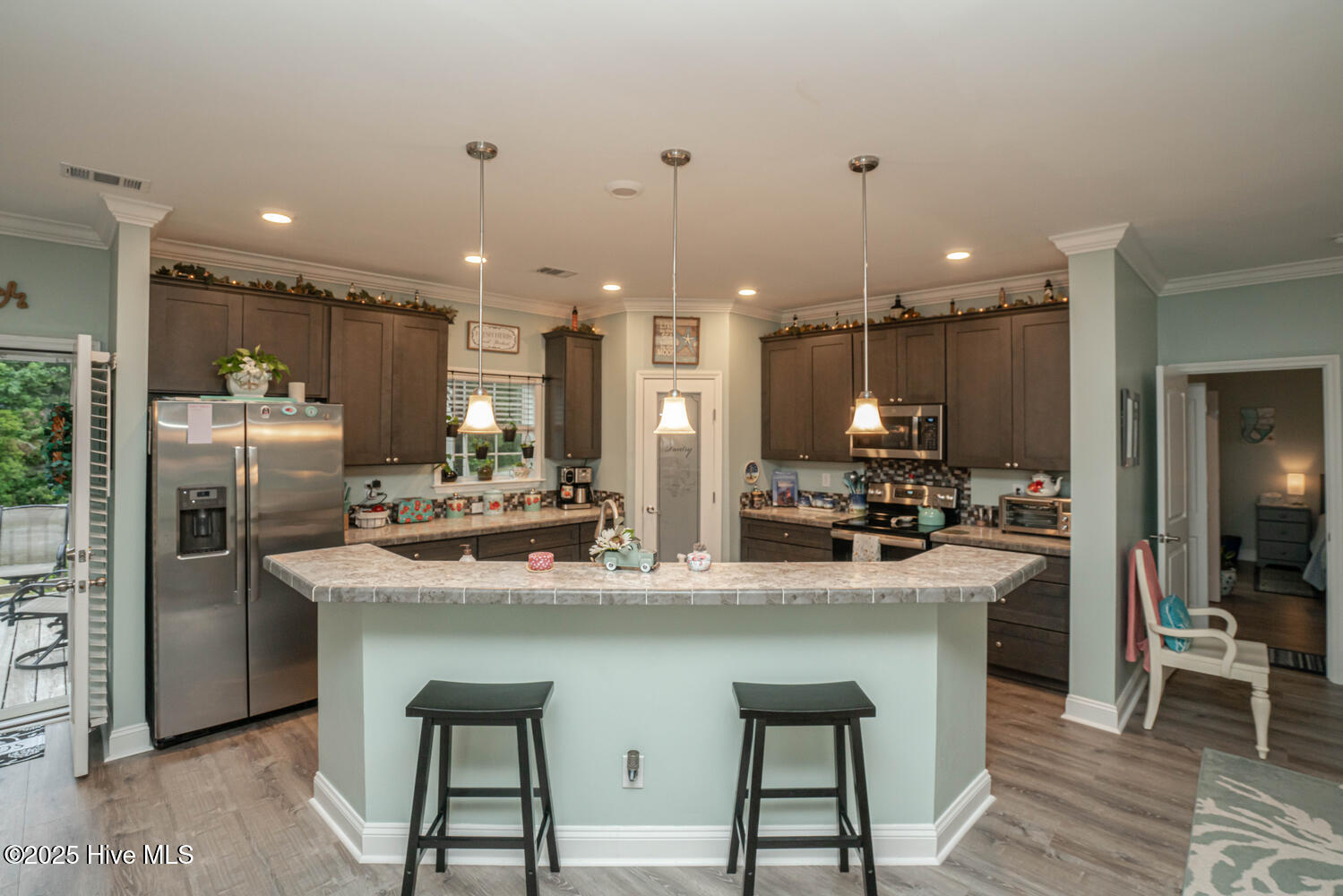 100522002 | Photo 12