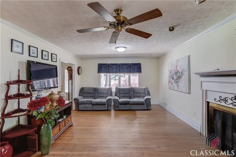 692 W Union Grove Circle, Auburn, GA, 30011