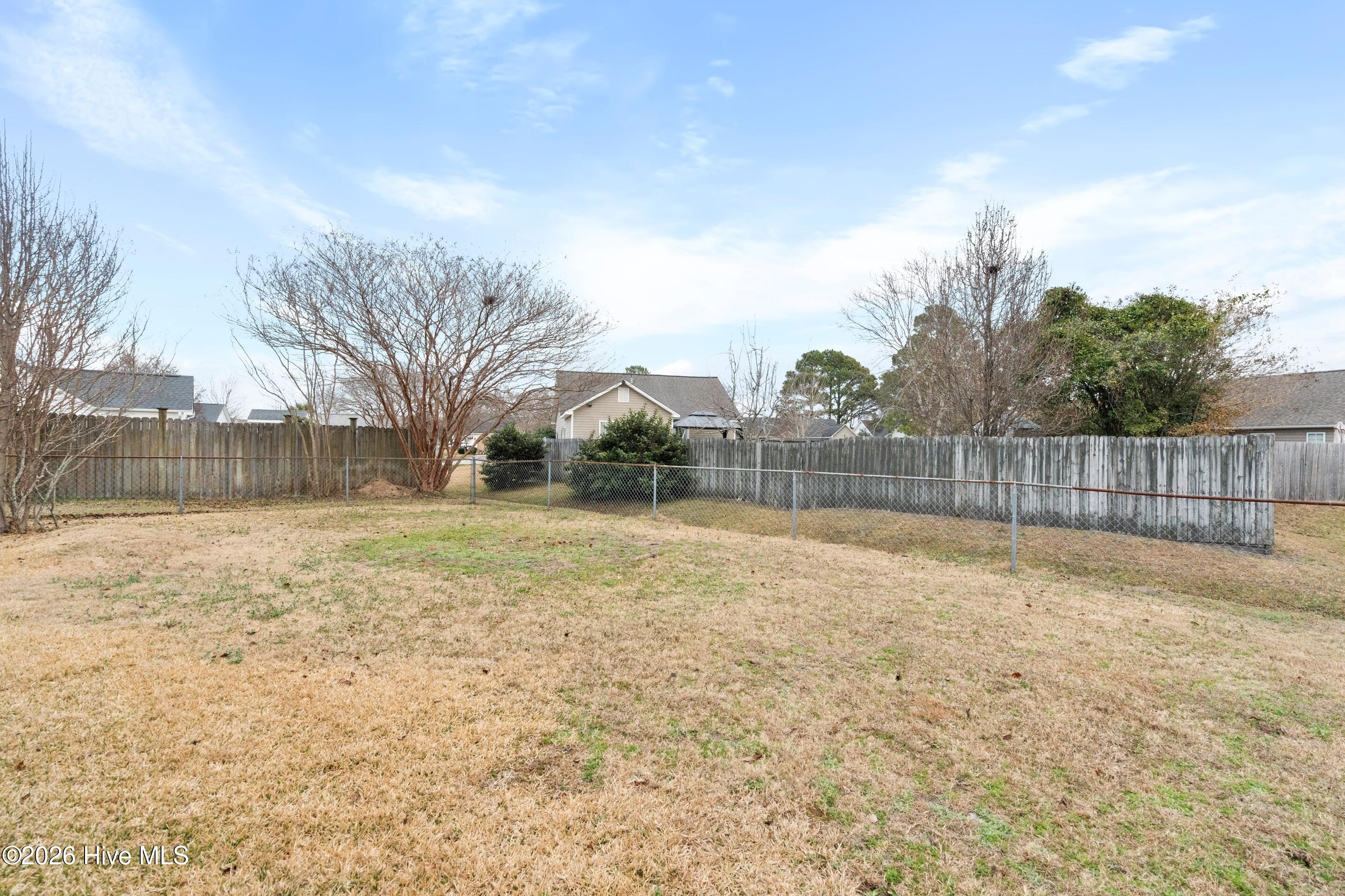 100547828 | Photo 32