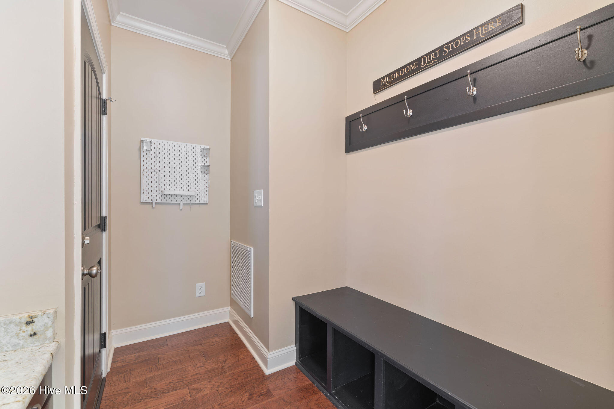 Office space / mud room