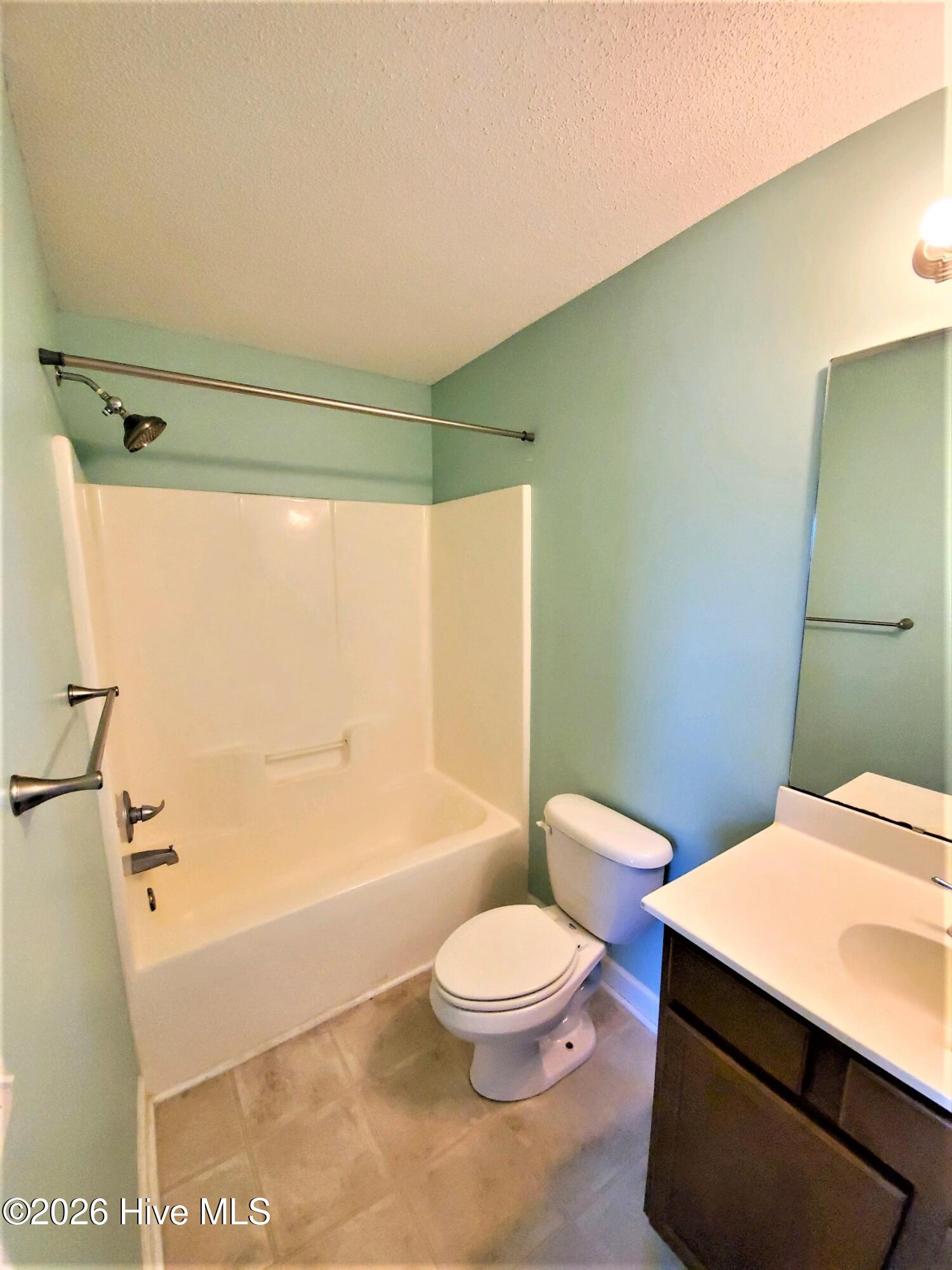 100564869 | Photo 20