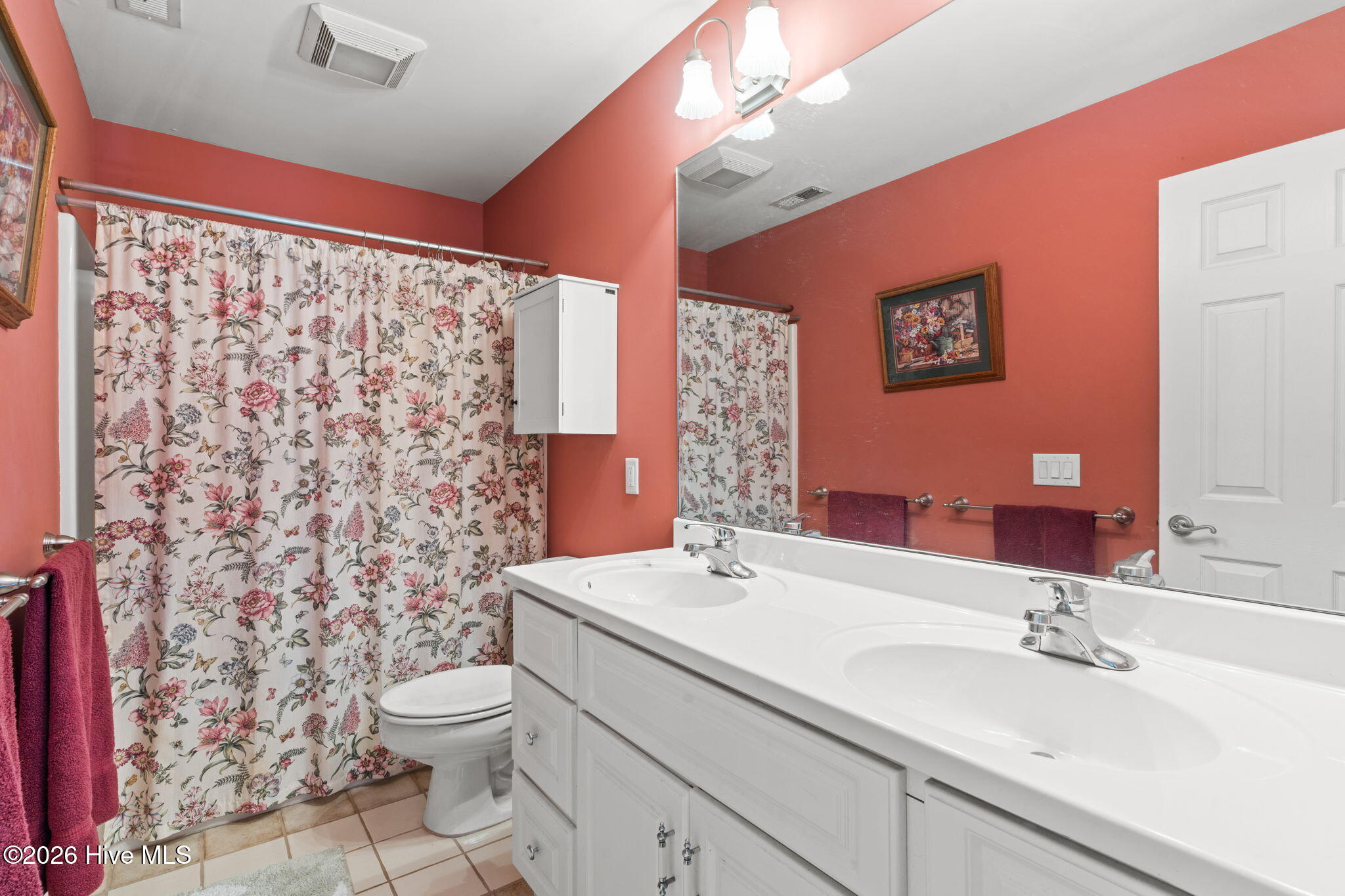 100553599 | Photo 35