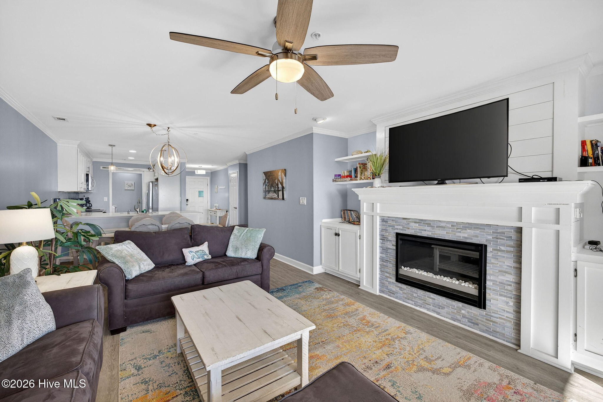 100549929 | Photo 10