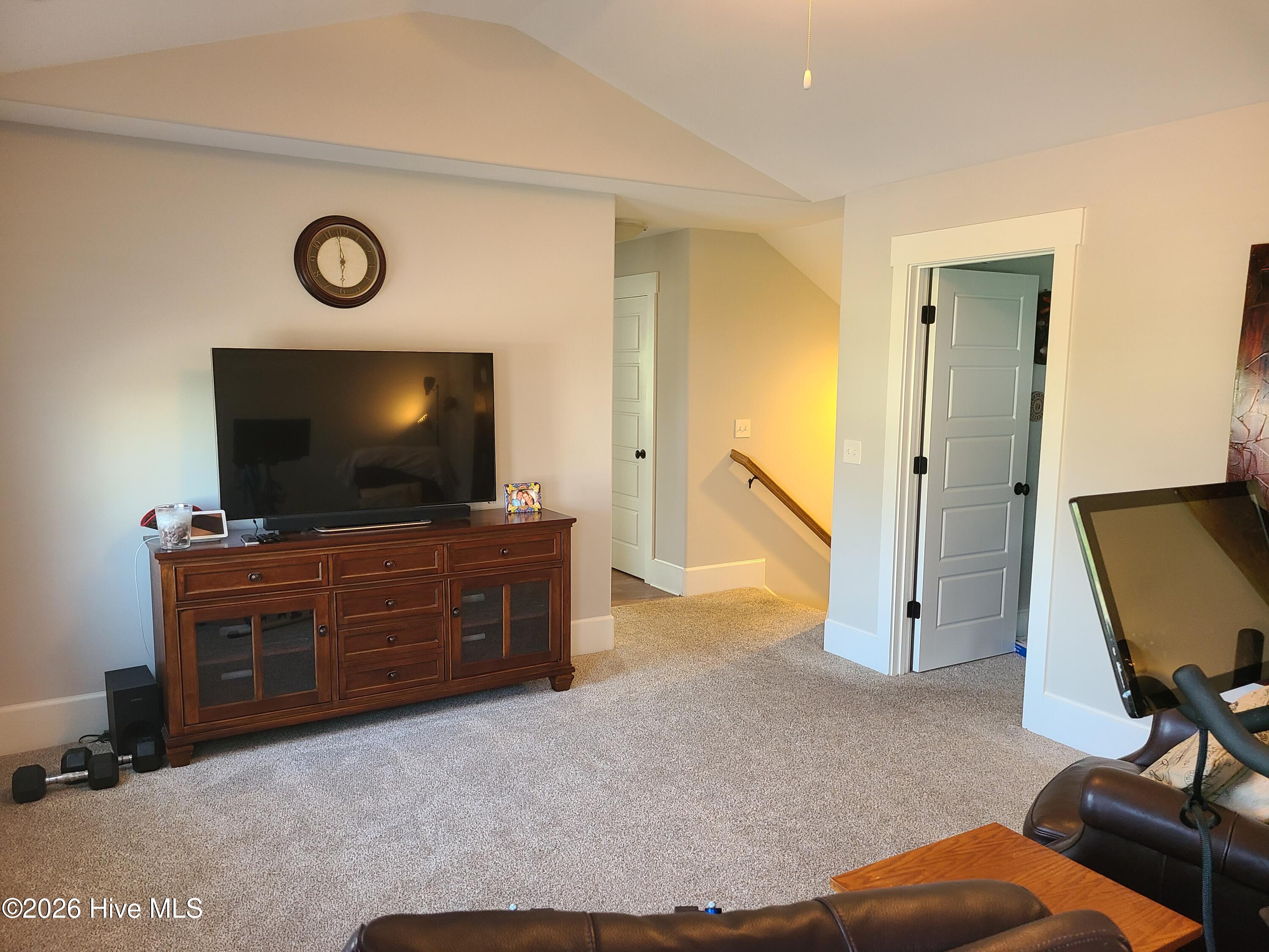 100555178 | Photo 17