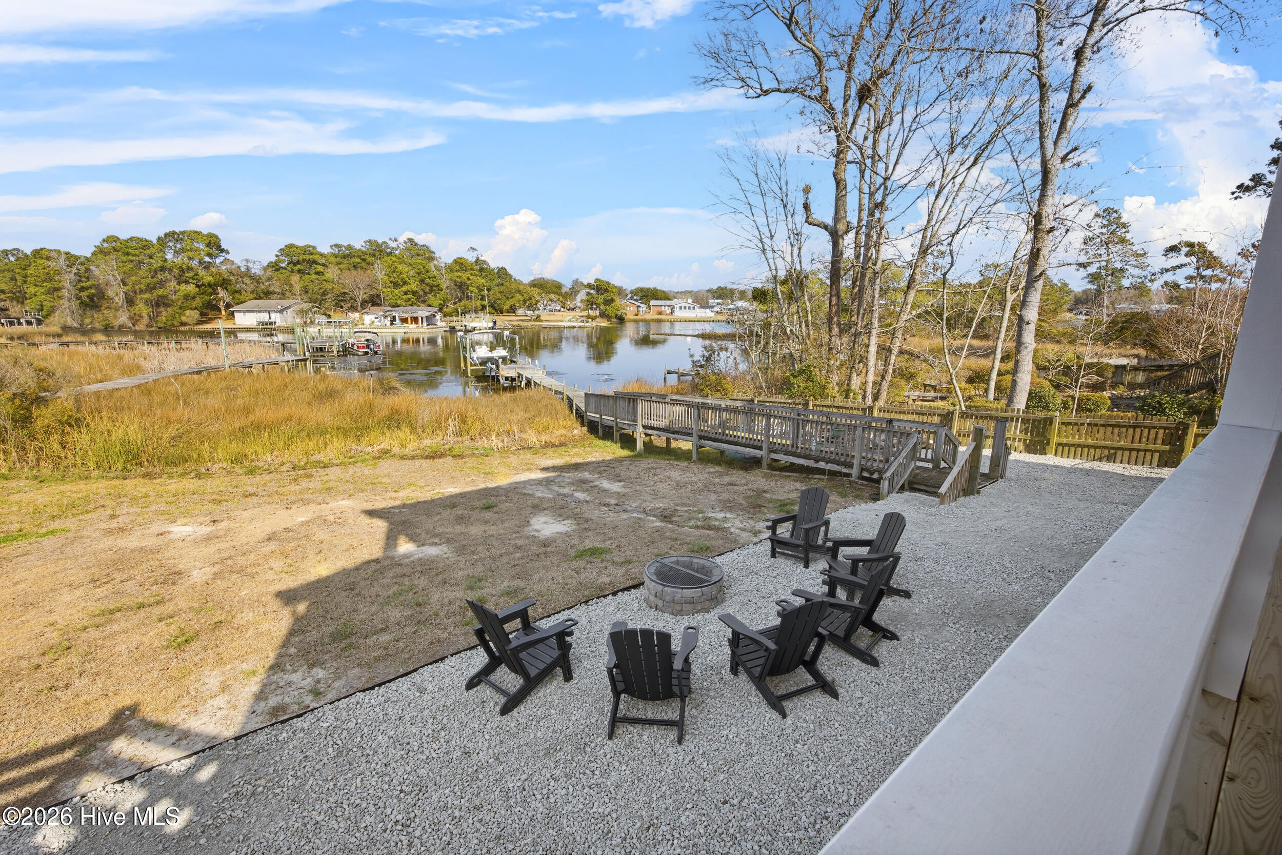 100558595 | Photo 64