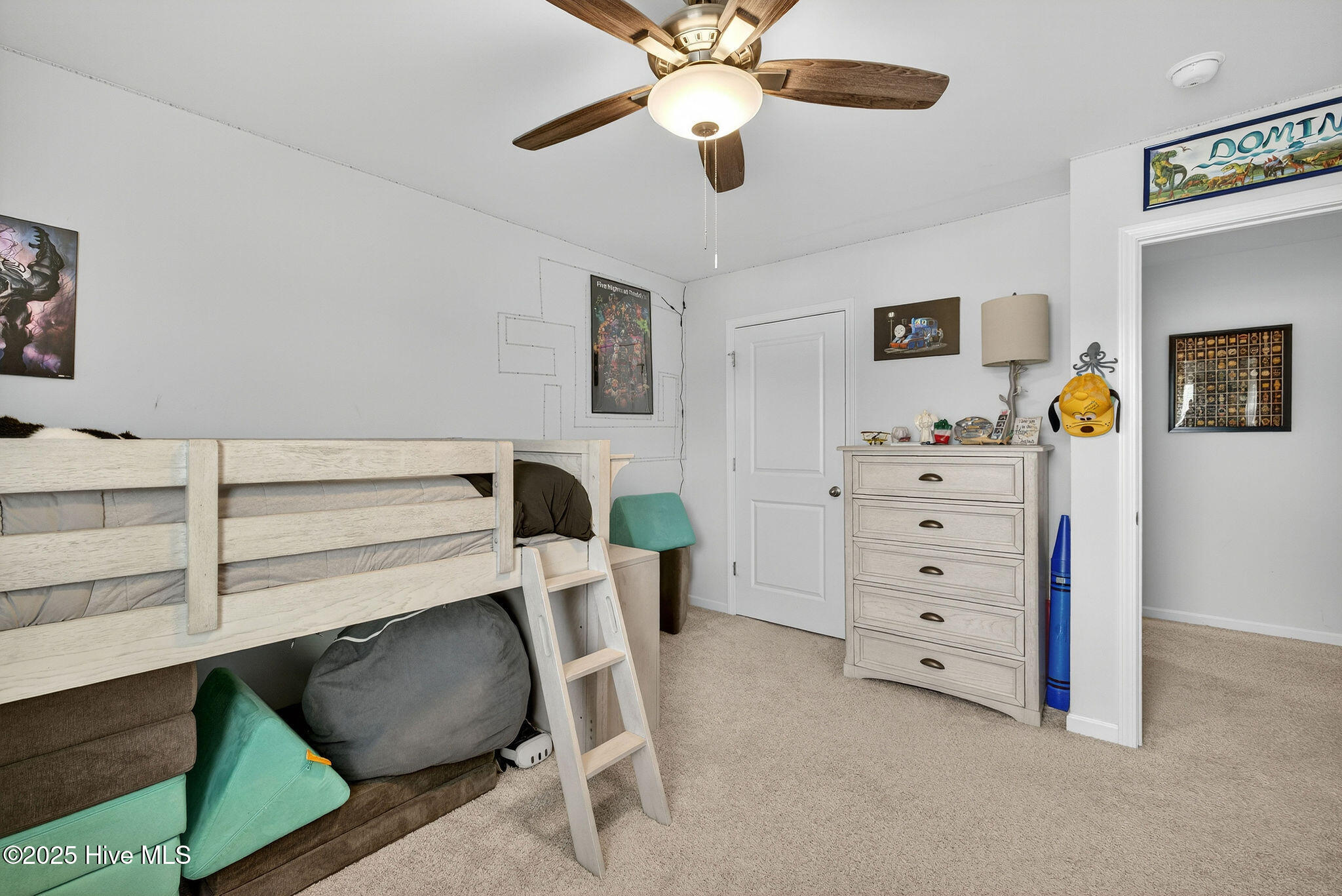 100535181 | Photo 25