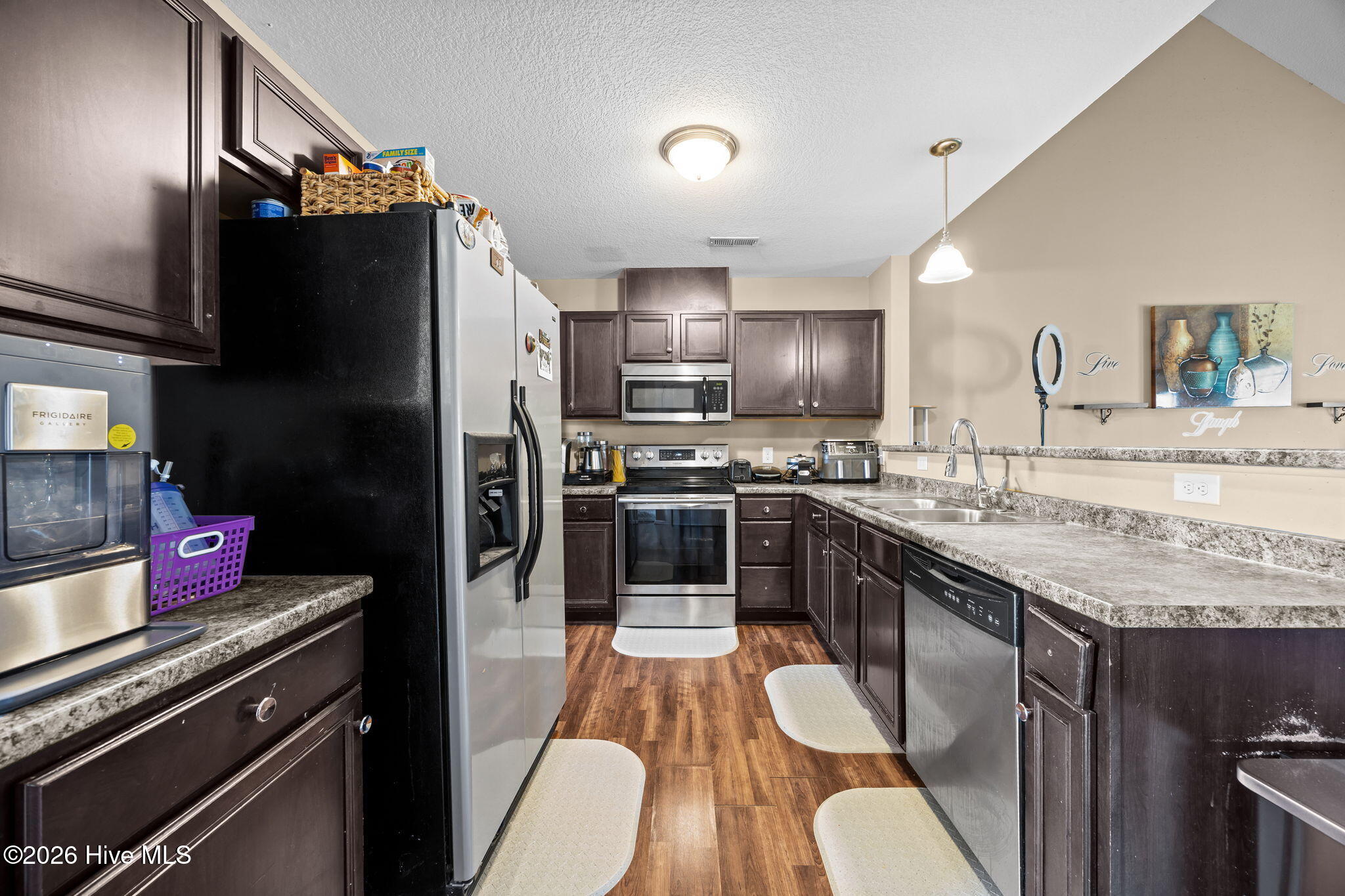 2204 Sweet Bay Drive UNIT B, Greenville, NC, 27834