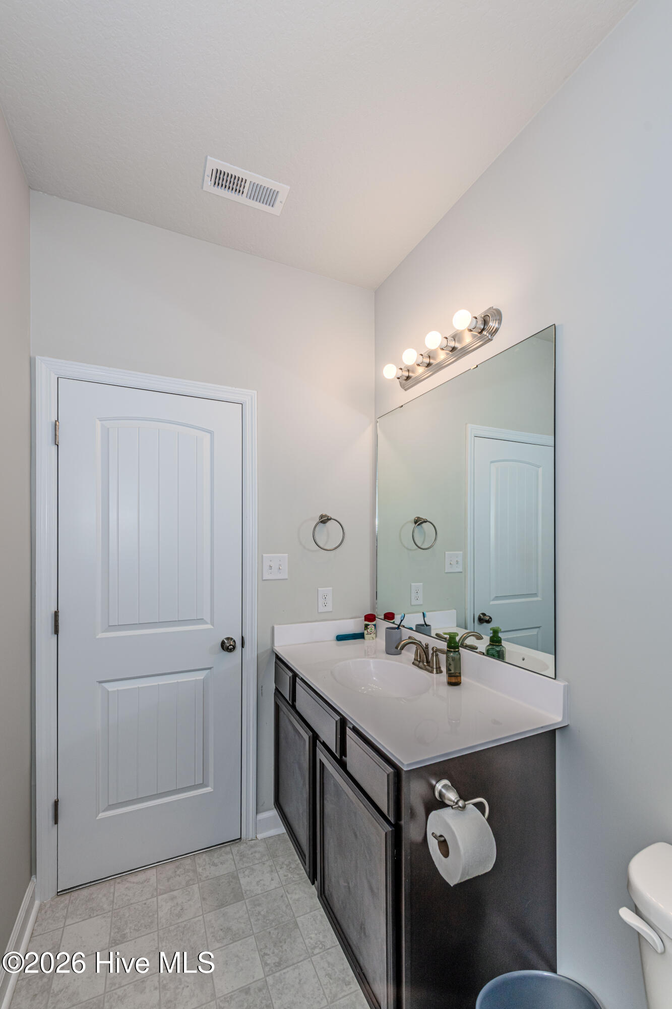 100565496 | Photo 20